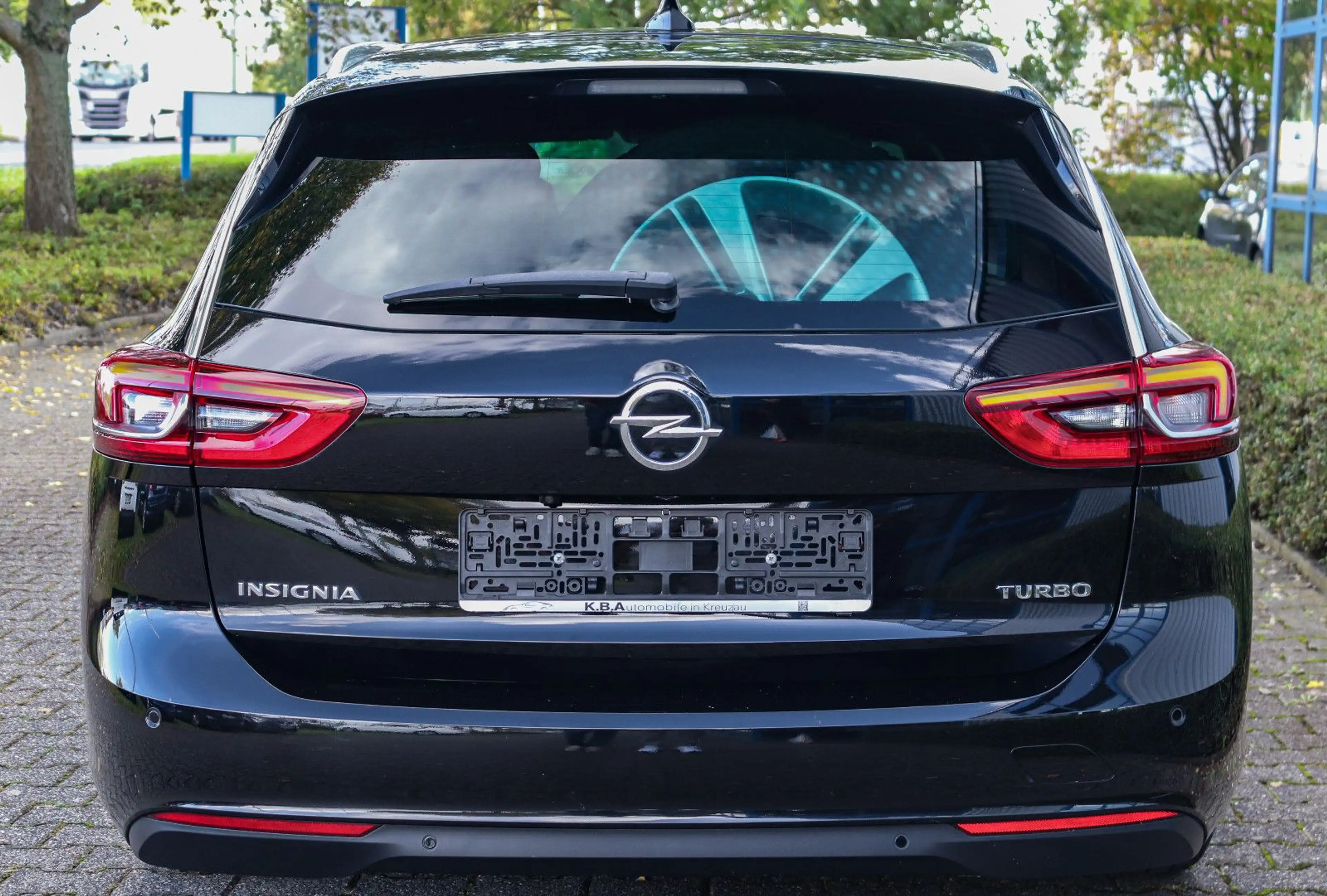 Opel Insignia Tourer*T.LEDER*LED*HUD*KAMERA*SPUR*TOT* — photo 6