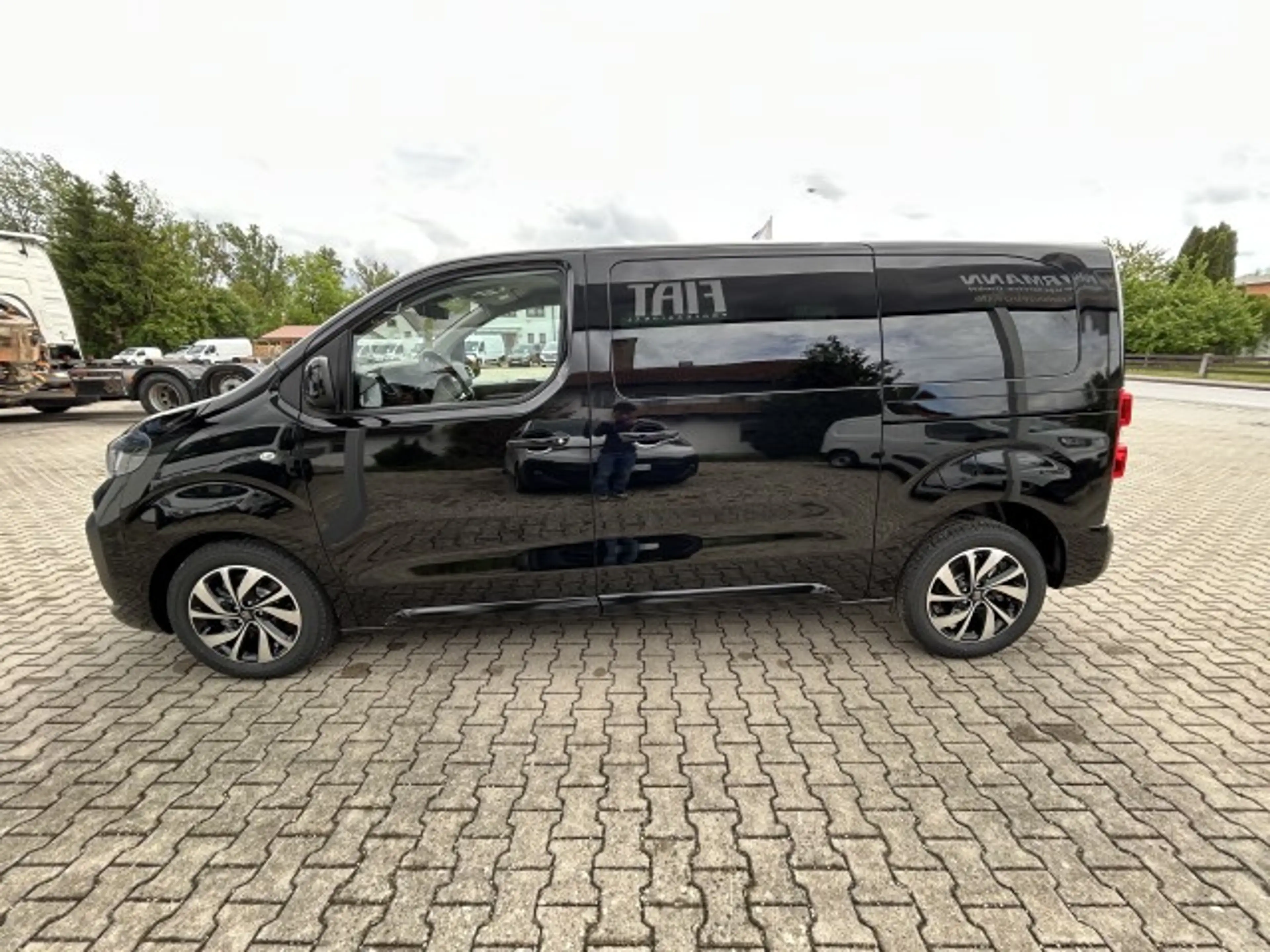 Fiat Ulysse KOMBI BASIS L2 180PS AT — photo 13