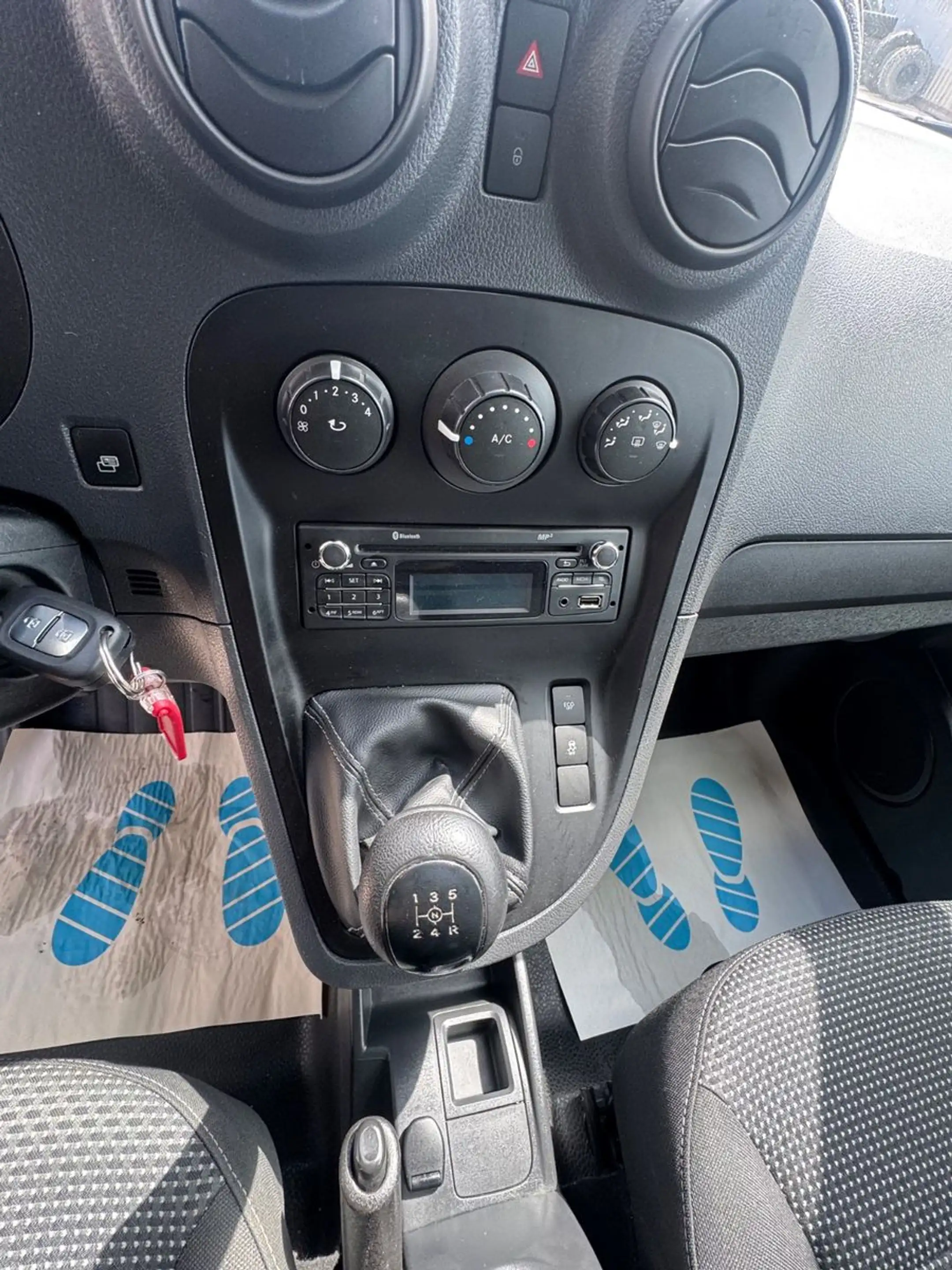 Mercedes-Benz Citan 109 CDI Klima/Tel/Tempomat/Sitzheiz. — photo 9
