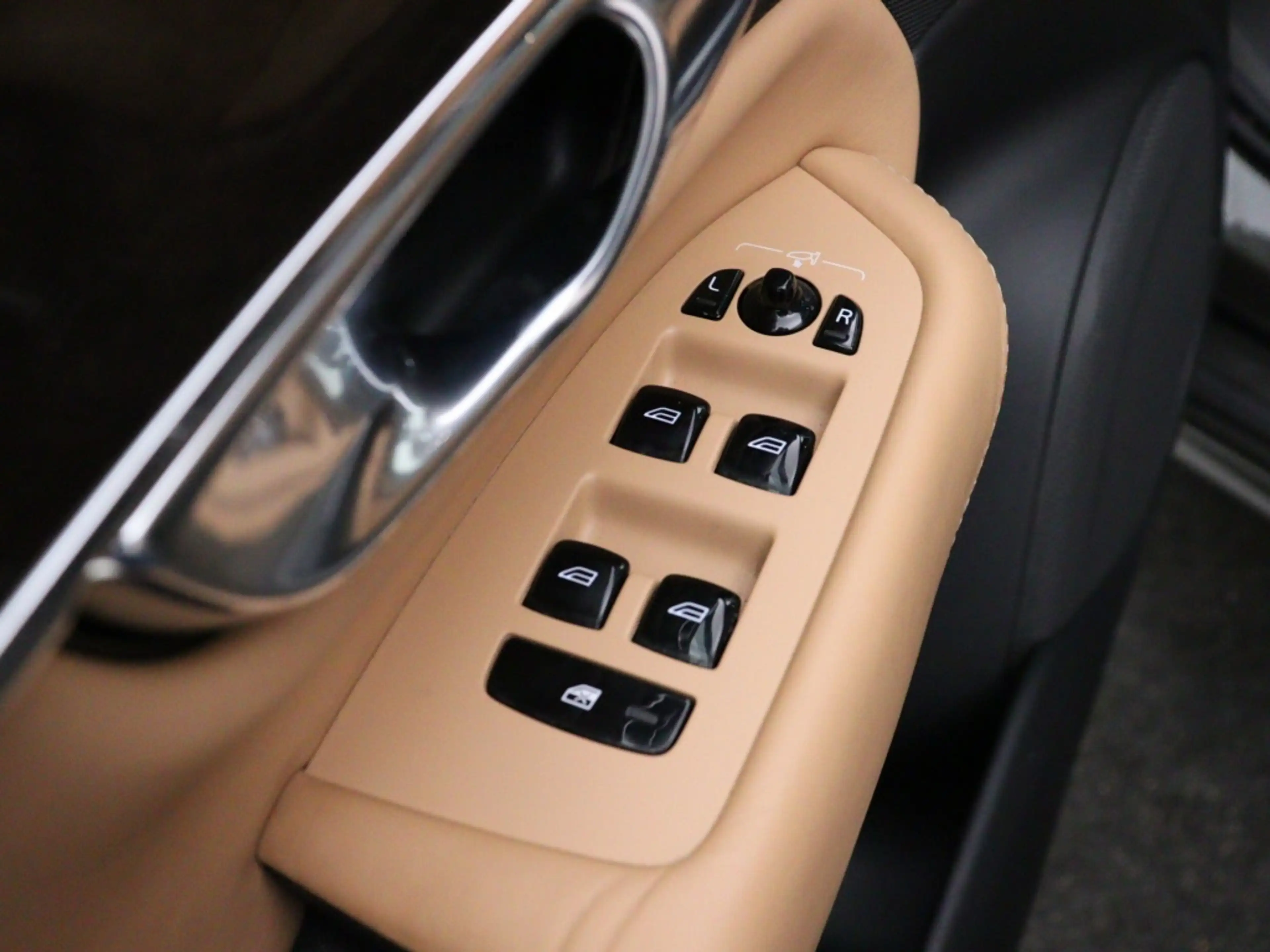 Volvo XC90 D5 AWD AUT(8) INSCRIPTION SCHUIFDAK MASSAGE HEAD-U — photo 12