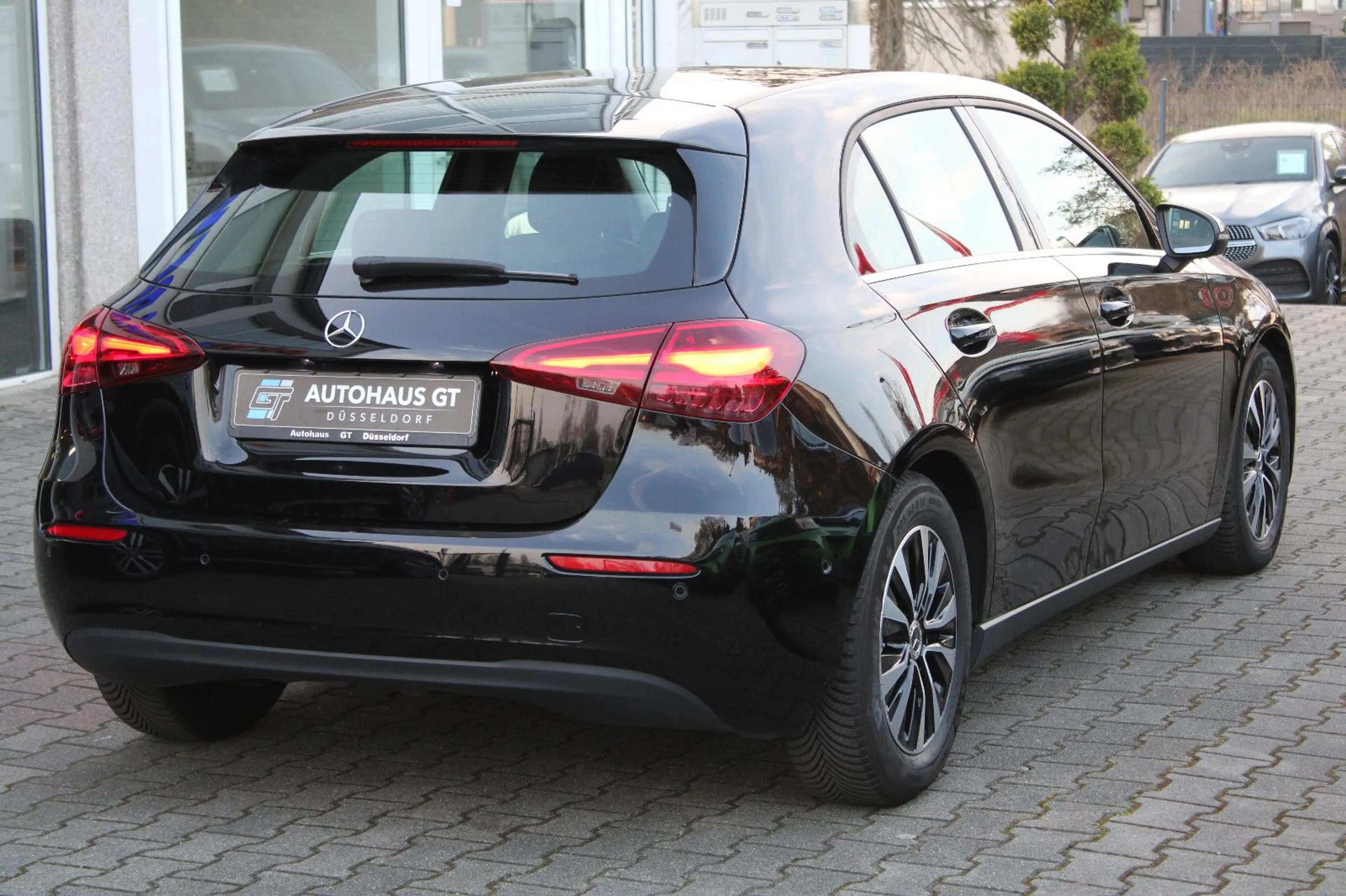 Mercedes-Benz A 200 d/DCT/Leder/Navi/Kamera/Sitzhzg/Tempomat — photo 6