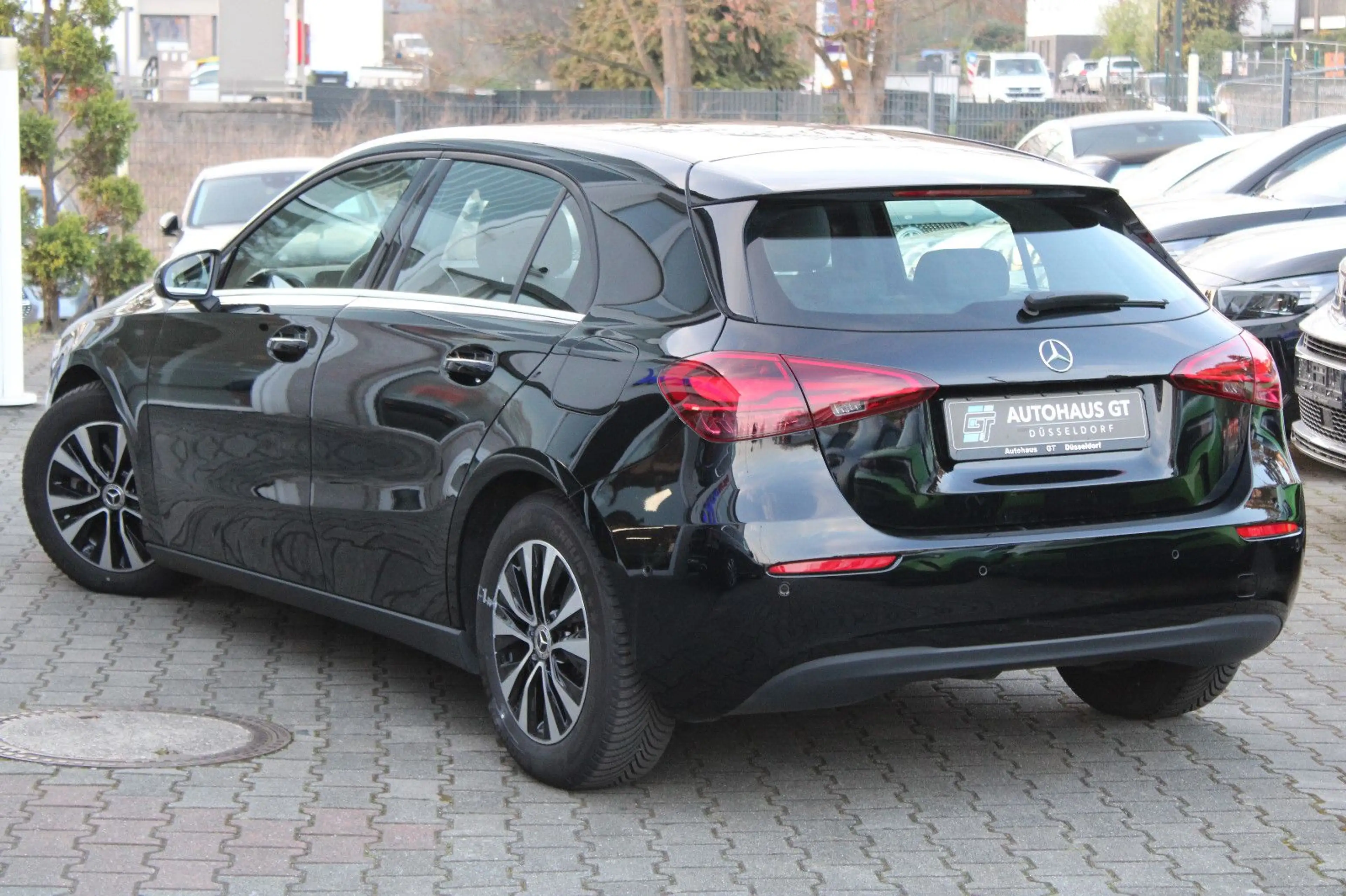 Mercedes-Benz A 200 d/DCT/Leder/Navi/Kamera/Sitzhzg/Tempomat — photo 4
