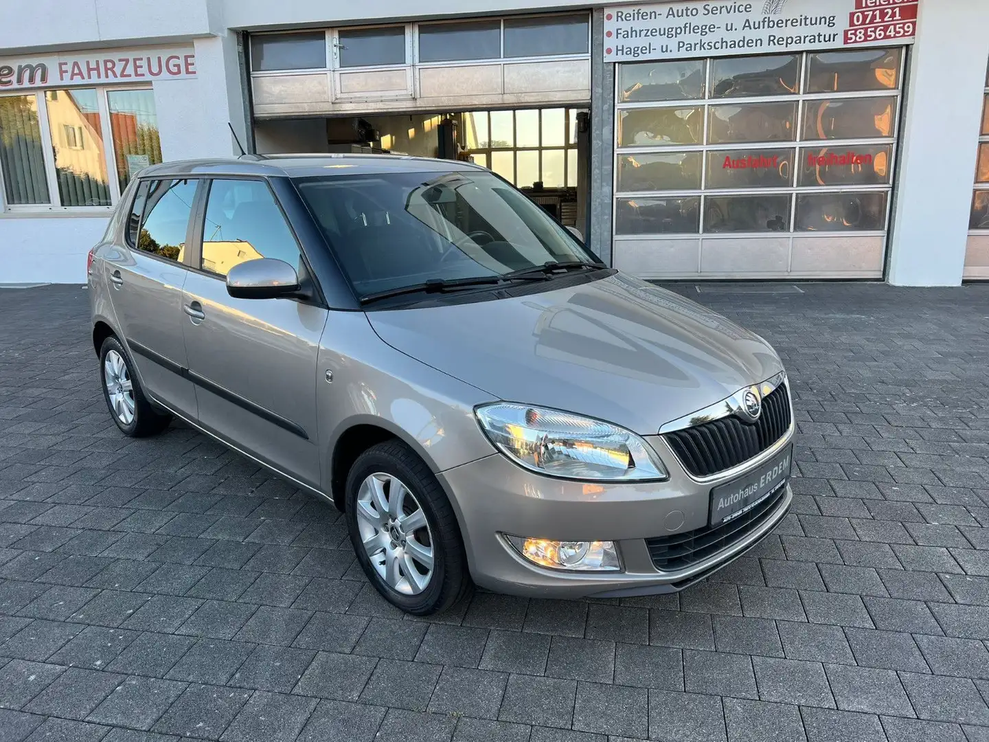 Skoda Fabia Ambition *1.Hand* Beige - 1