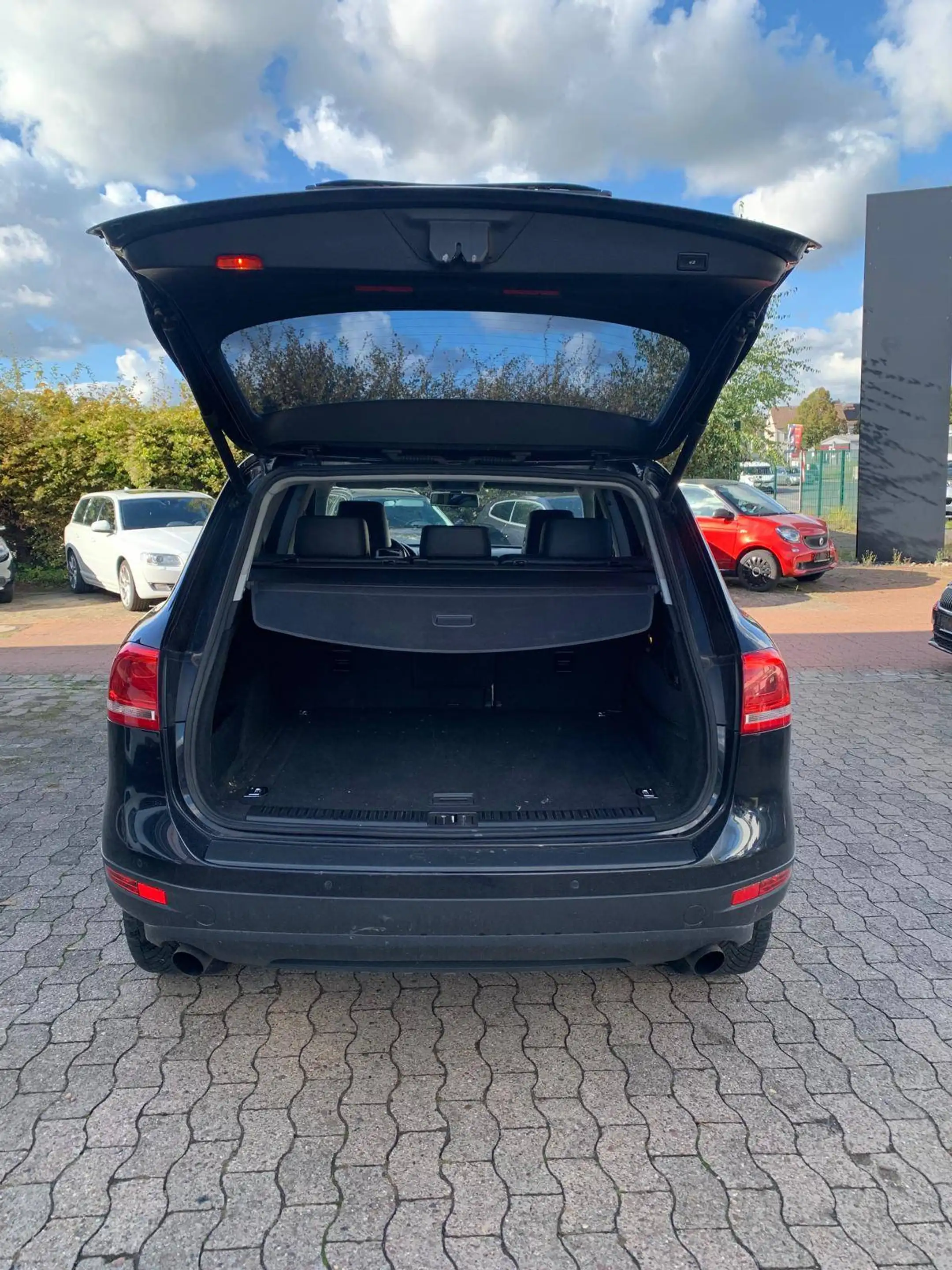 Volkswagen Touareg V6 TDI BMT — photo 7