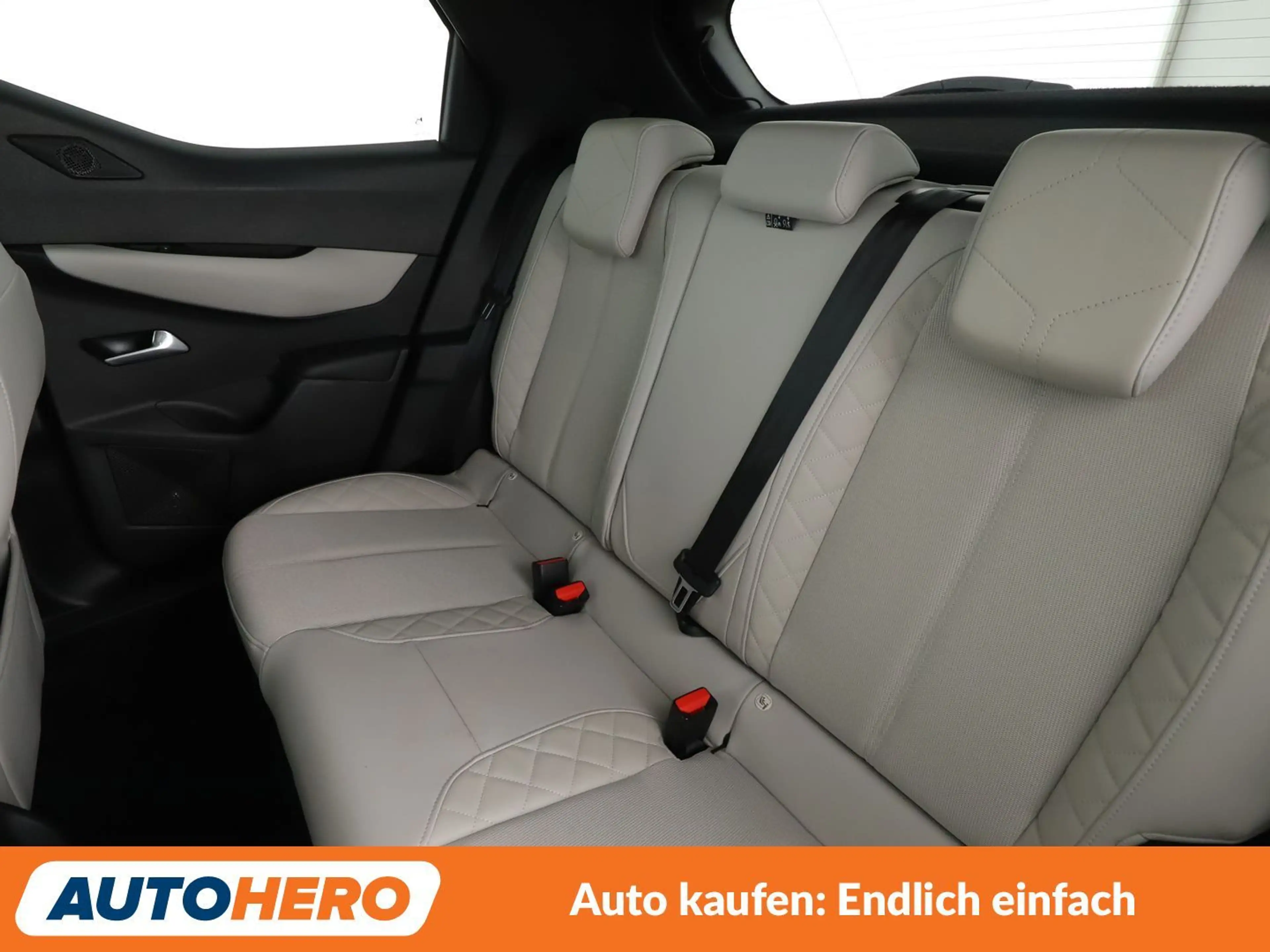 DS Automobiles DS 3 Crossback 1.2 PureTech Grand Chic Aut.*NAVI*CAM* — photo 15