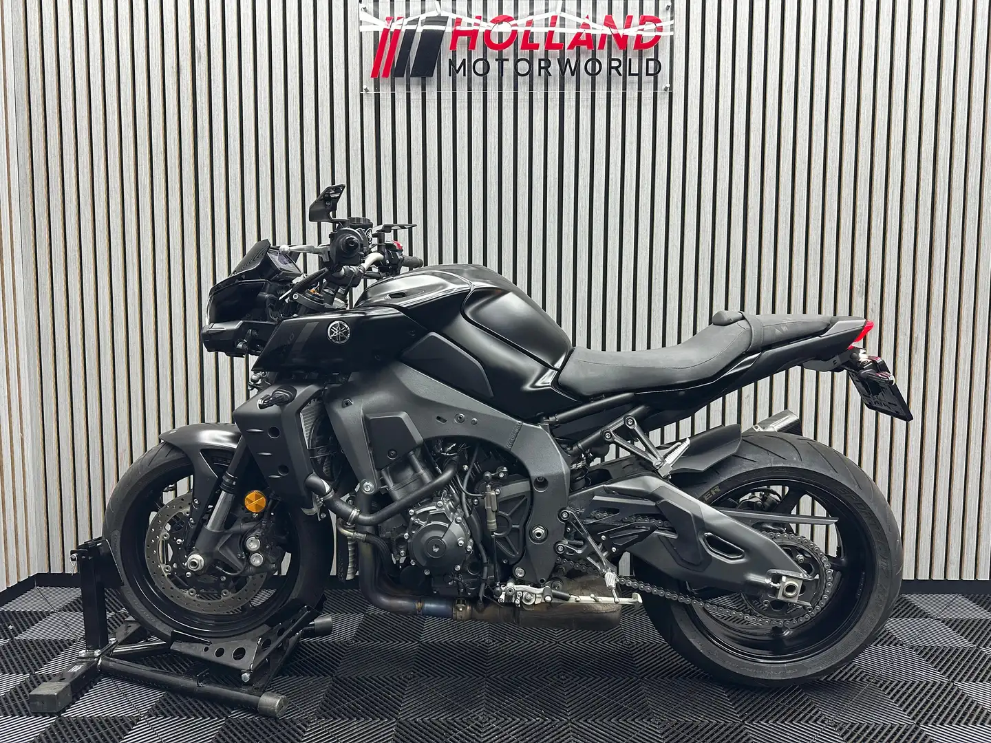 Yamaha MT-10 Tech Black Arrow uitlaat Zwart - 2
