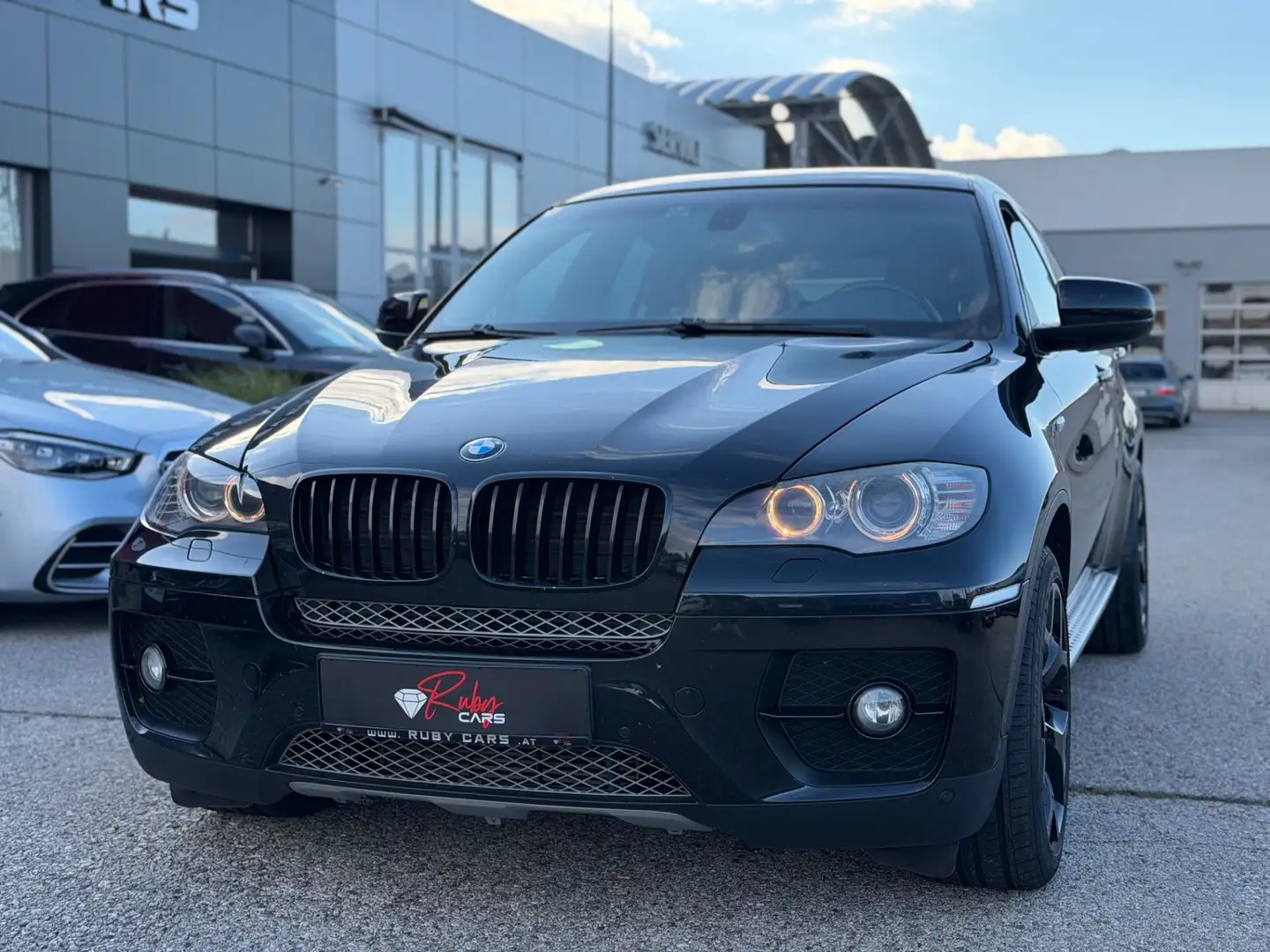 BMW X6 xDrive 35d Schwarz - 2