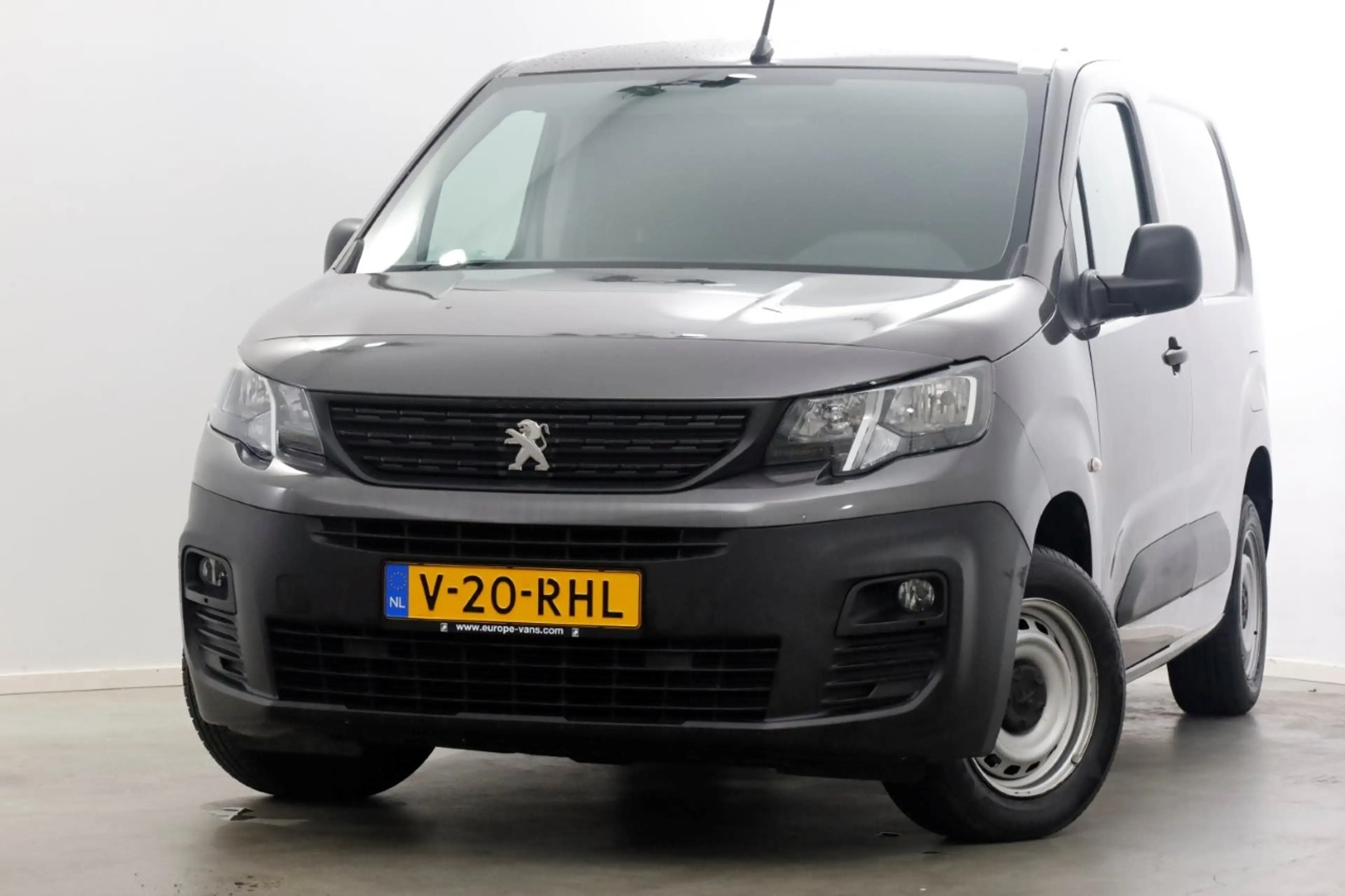 Peugeot Partner 1.2 PureTech 110pk Benzine Airco/3Pers. 05-2021