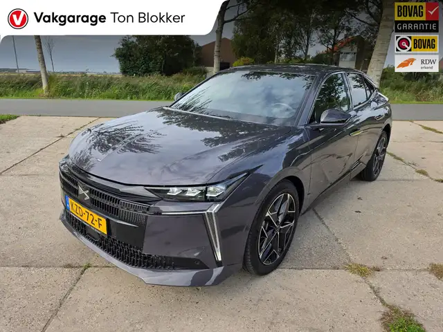 DS Automobiles N°4 1.2 Hybrid Étoile NAPPALEER MATRIX