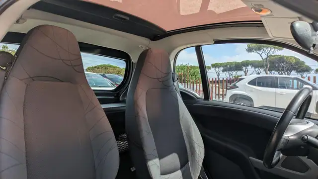 Smart Fortwo view 9