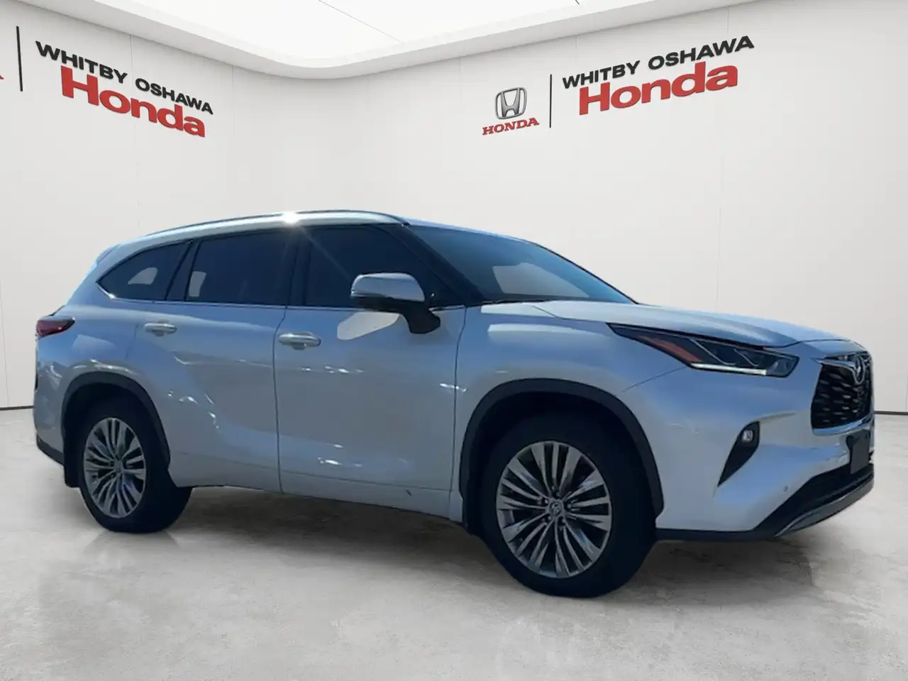Toyota Highlander снимка Toyota Highlander