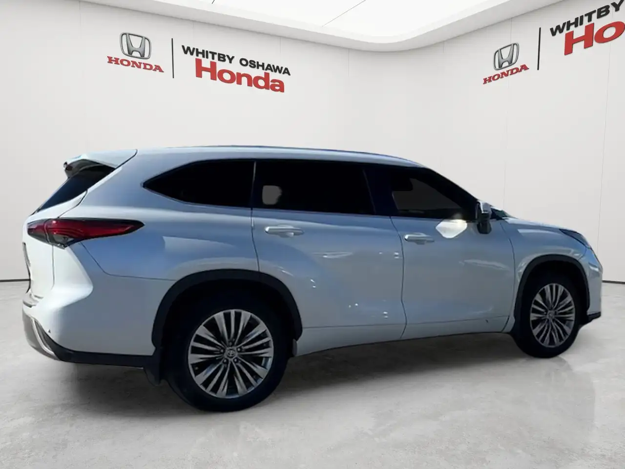 Toyota Highlander снимка Toyota Highlander