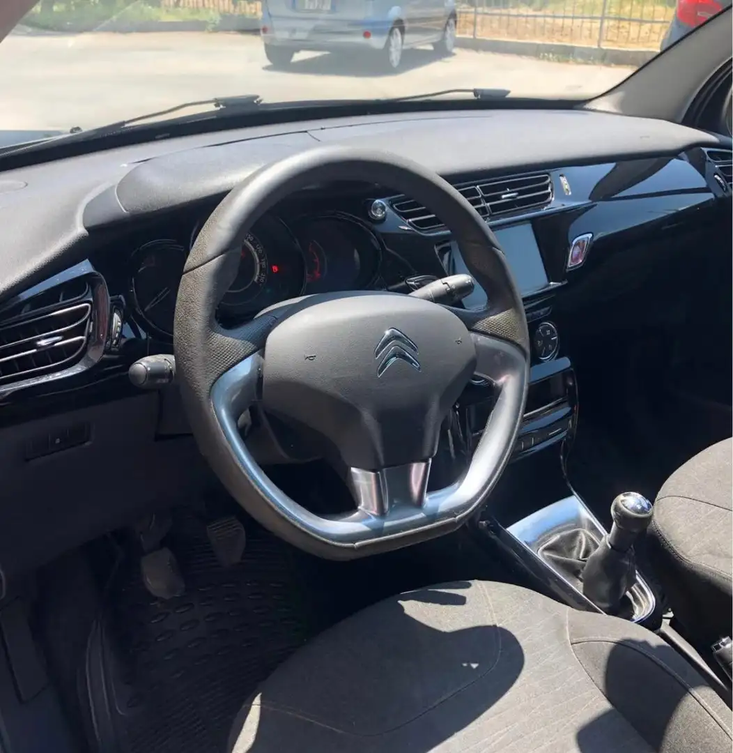 Citroen C3 PureTech 82 ZEN Exclusive Grigio - 2