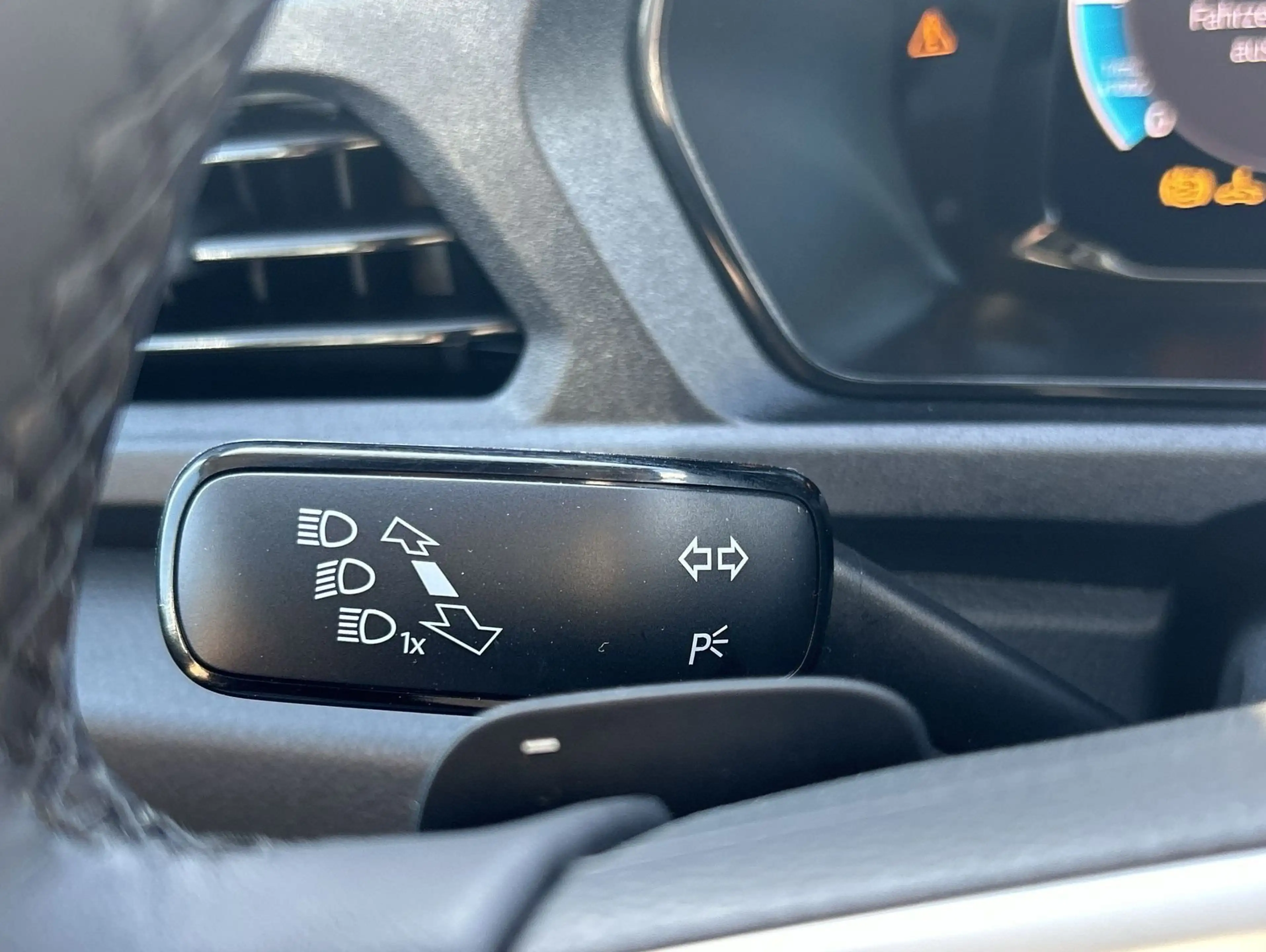 Volkswagen Caddy NFZ Caddy Flexible Maxi 5-Sitzer Motor: 2.0 l TDI — photo 12
