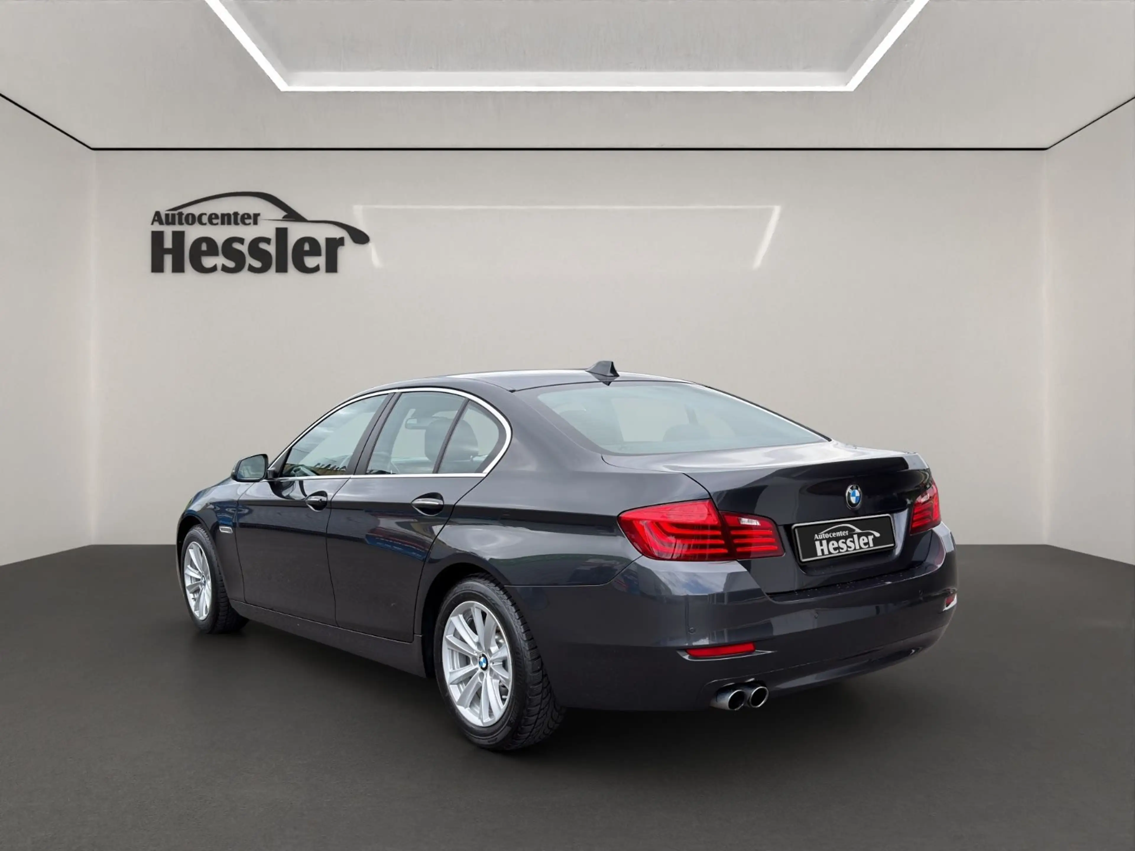 BMW 528 i xDrive F10*KLIMA*LED*360°KAMERA*NAVI*1.HD — photo 8