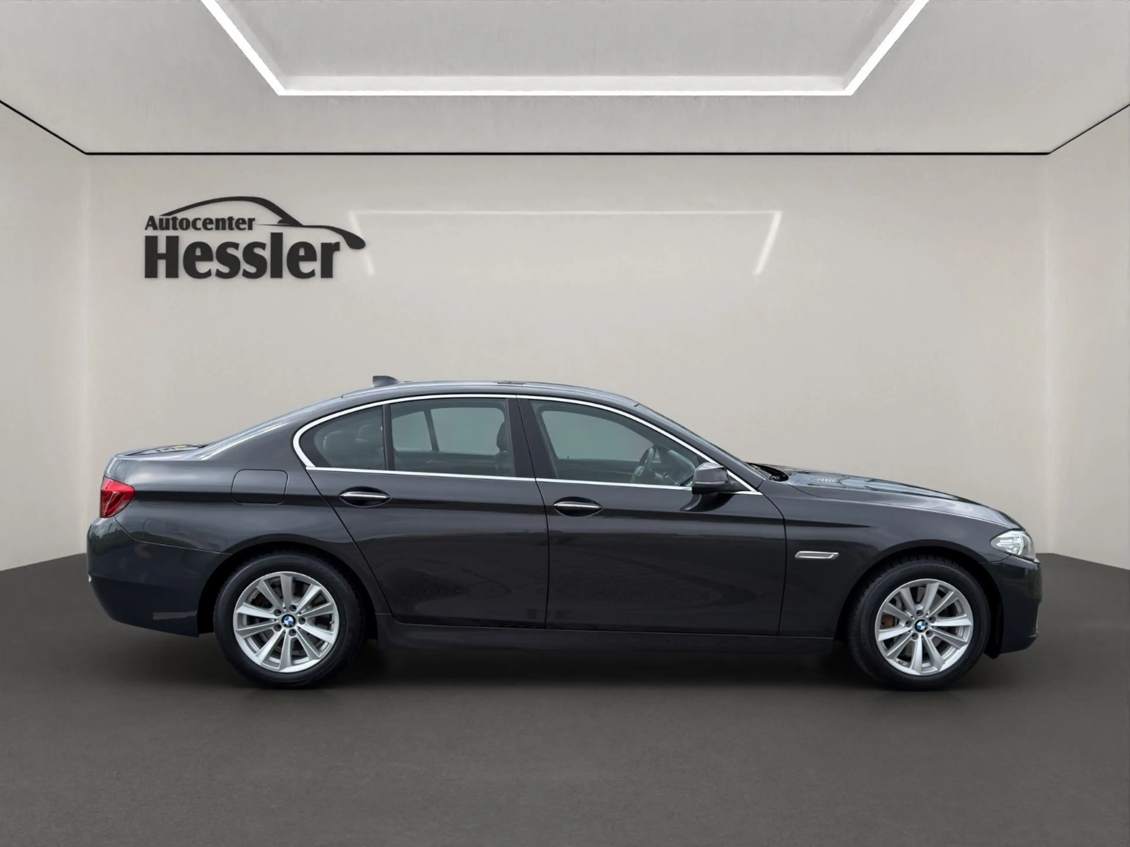 BMW 528 i xDrive F10*KLIMA*LED*360°KAMERA*NAVI*1.HD — photo 11