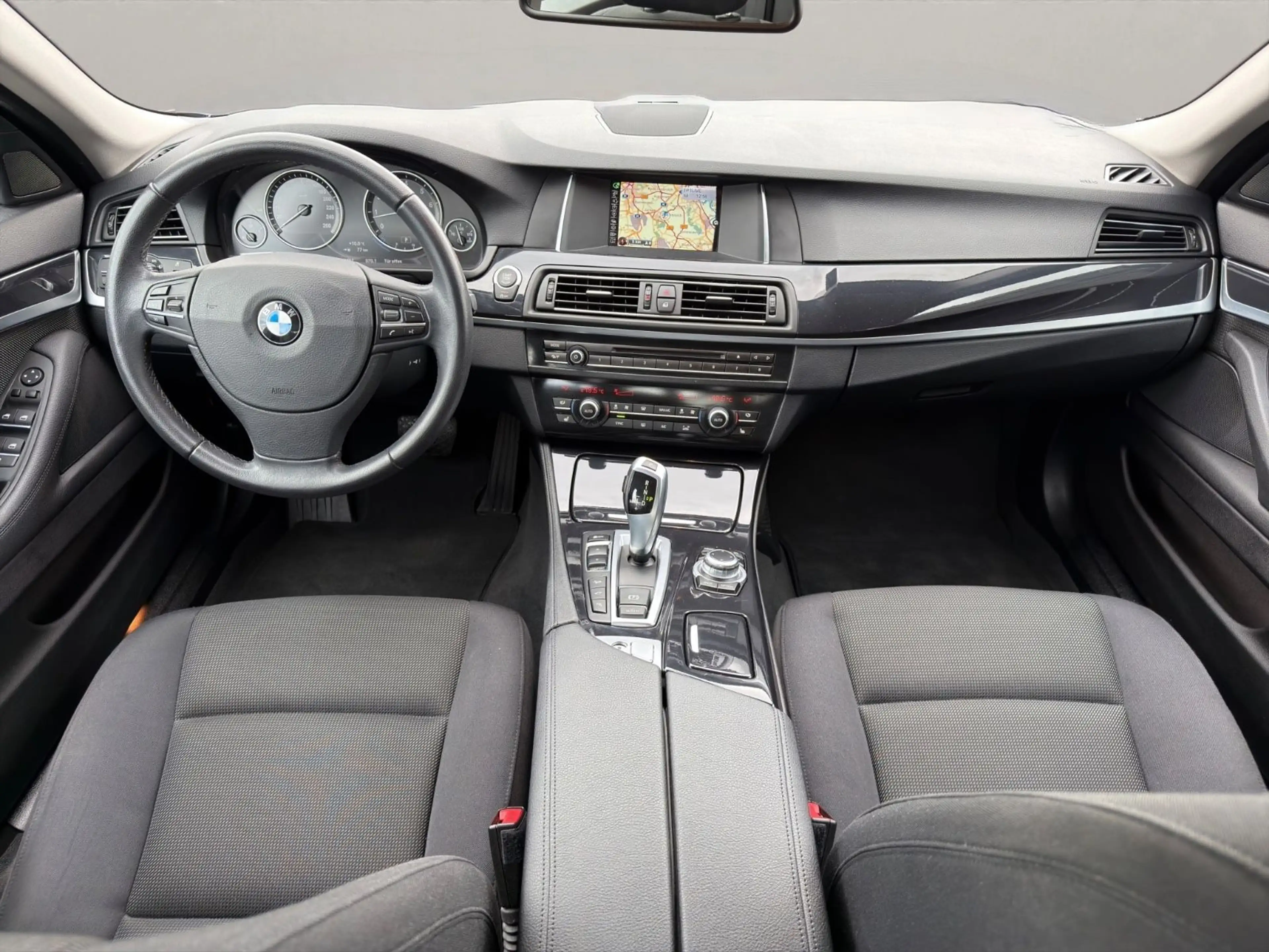 BMW 528 i xDrive F10*KLIMA*LED*360°KAMERA*NAVI*1.HD — photo 15