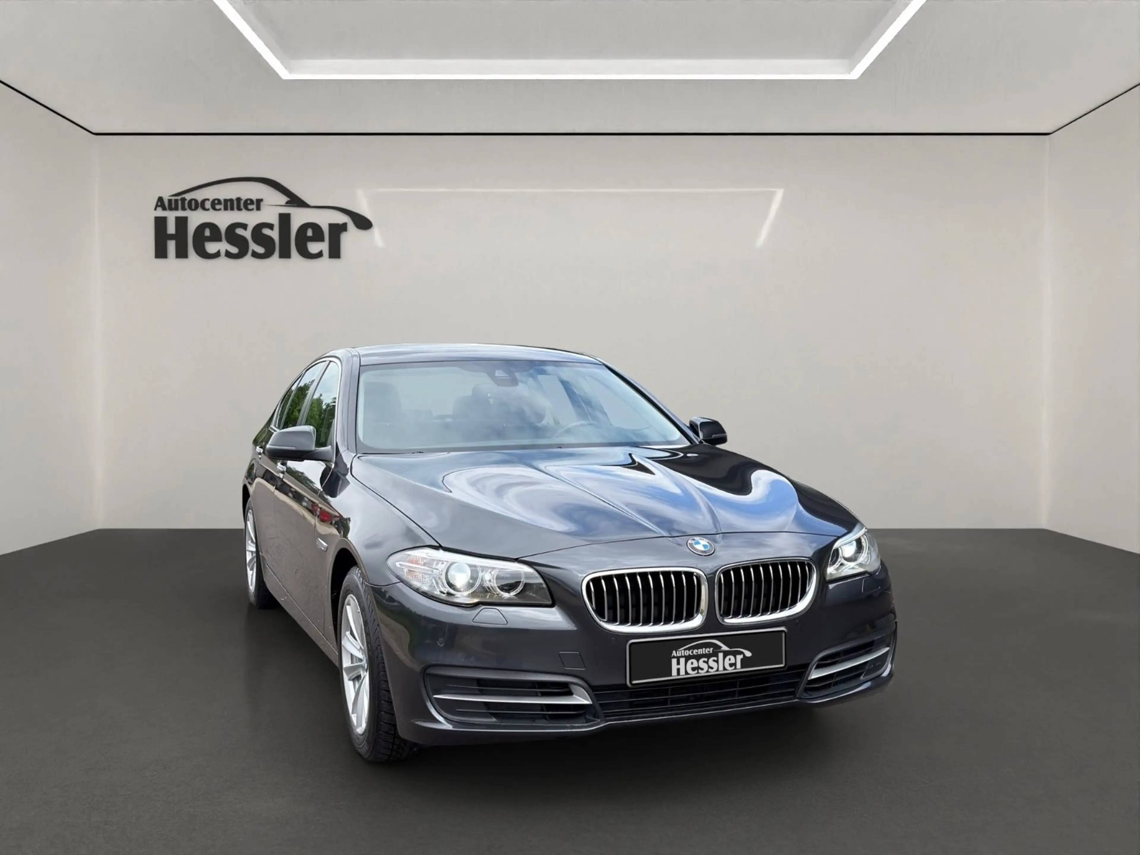BMW 528 i xDrive F10*KLIMA*LED*360°KAMERA*NAVI*1.HD — photo 4