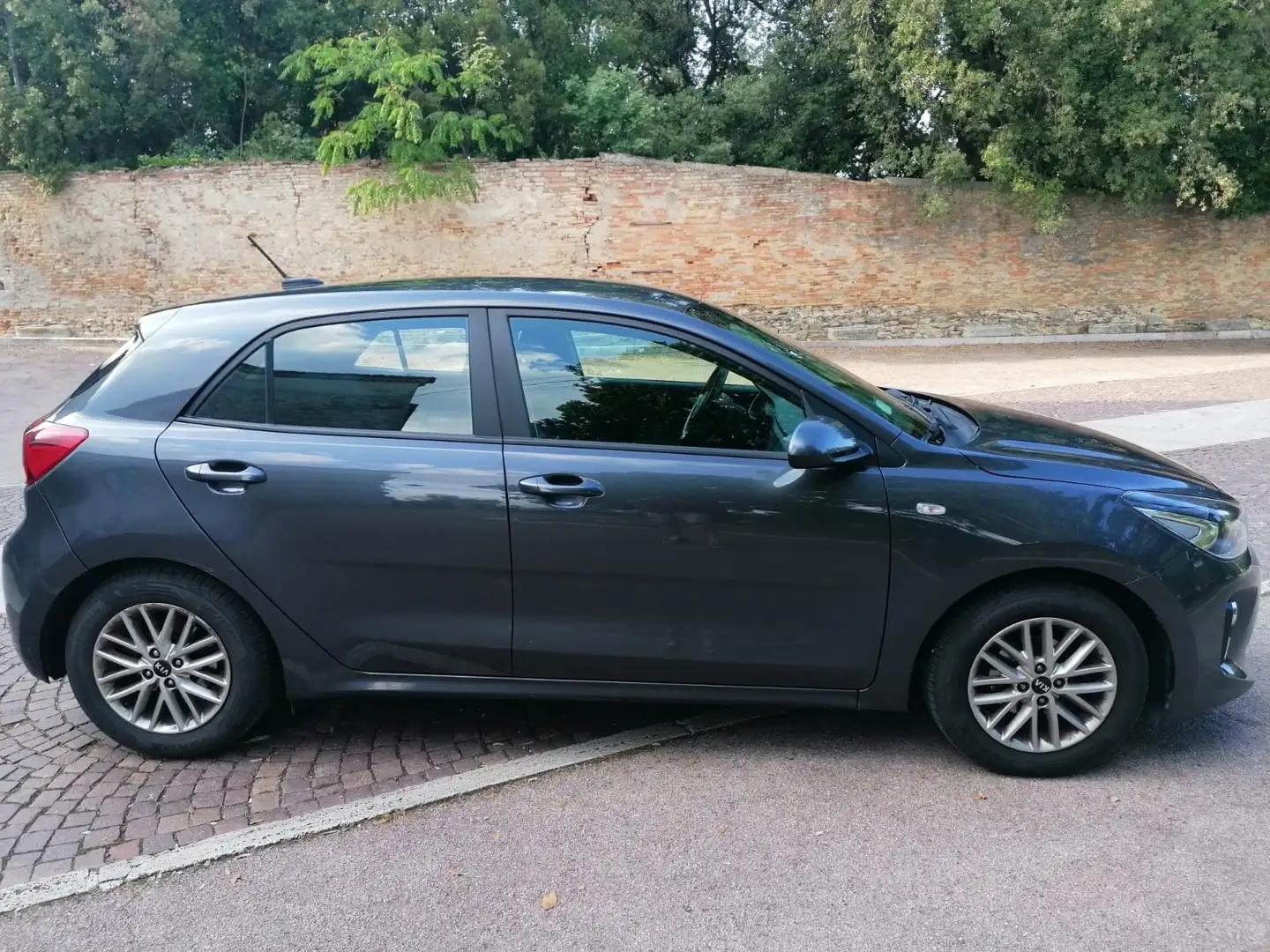 Kia Rio 1.2 Evolution Gpl 82cv - 2