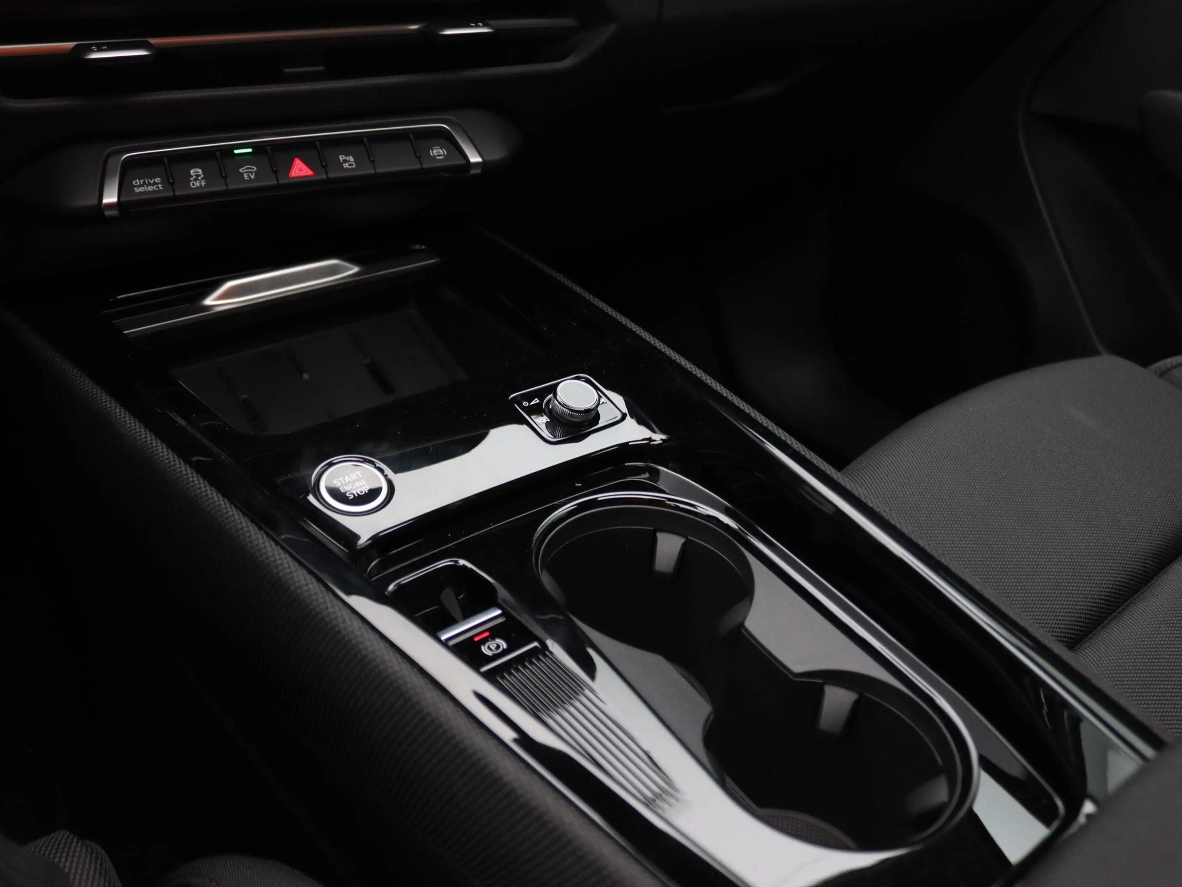 Audi Q3 1.5 e-hybrid Advanced edition 272 PK Full LED kopl — photo 33