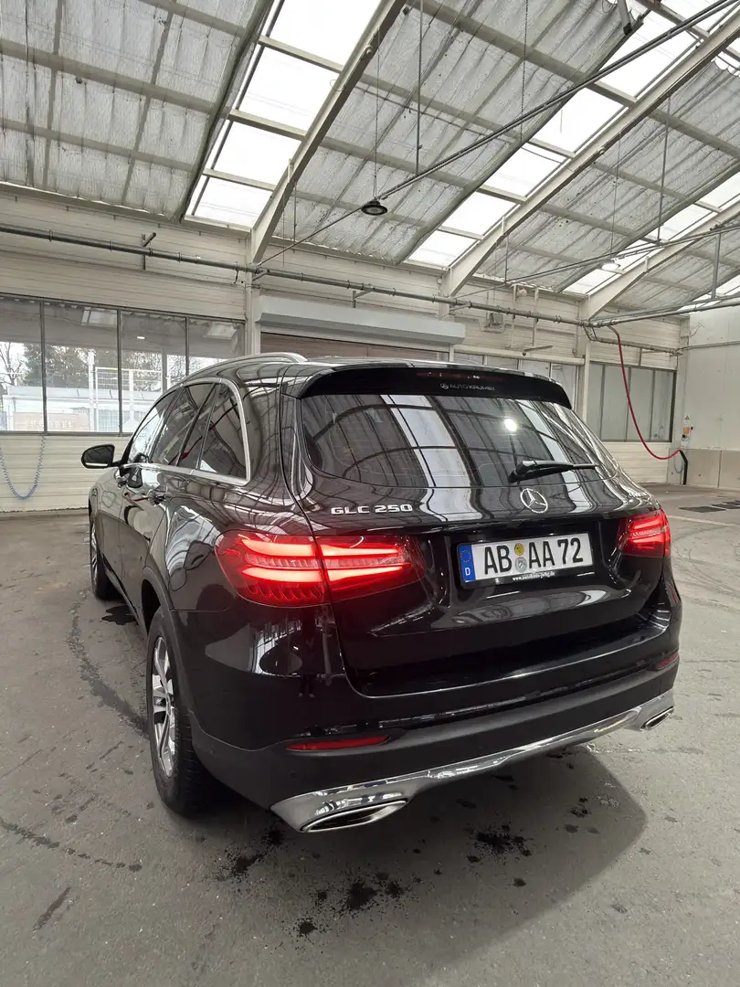 Mercedes-Benz GLC 250 - 2