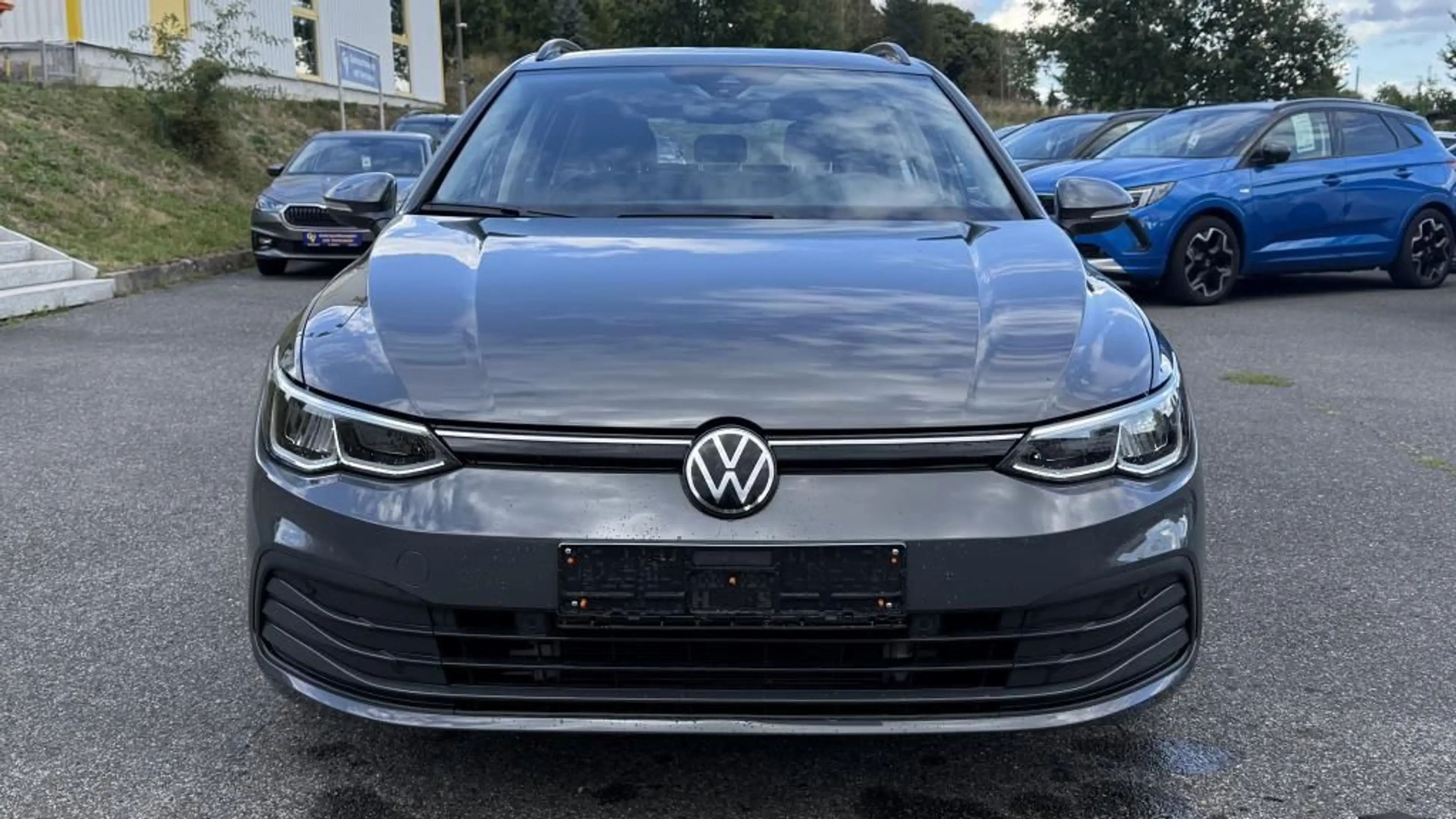 Volkswagen Golf VIII Variant Life 1.5 eTSI Navi+ACC+Klimaau — photo 2