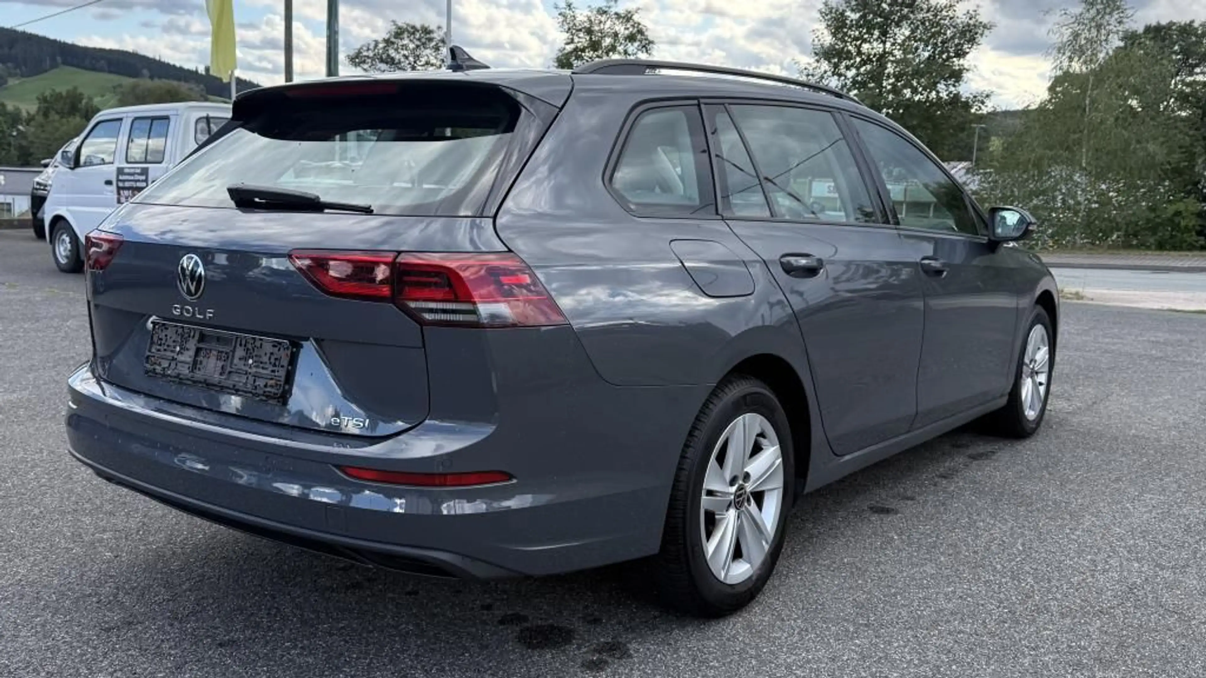 Volkswagen Golf VIII Variant Life 1.5 eTSI Navi+ACC+Klimaau — photo 5