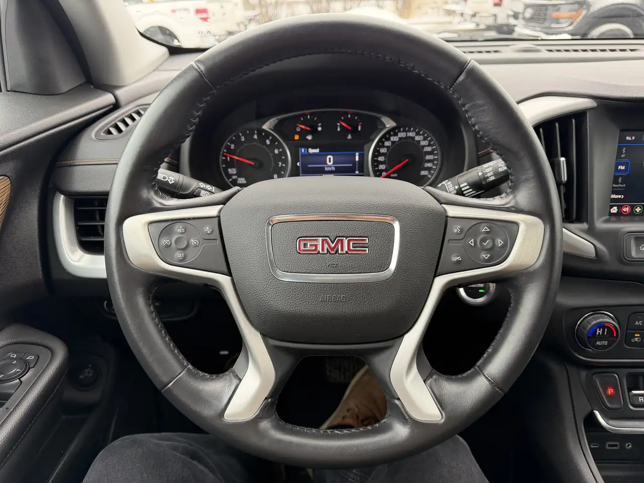 GMC Terrain снимка GMC Terrain