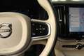 Volvo XC60 2.0 T8 Plug-in hybrid AWD Ultimate Dark Pano Lucht Grijs - thumbnail 17