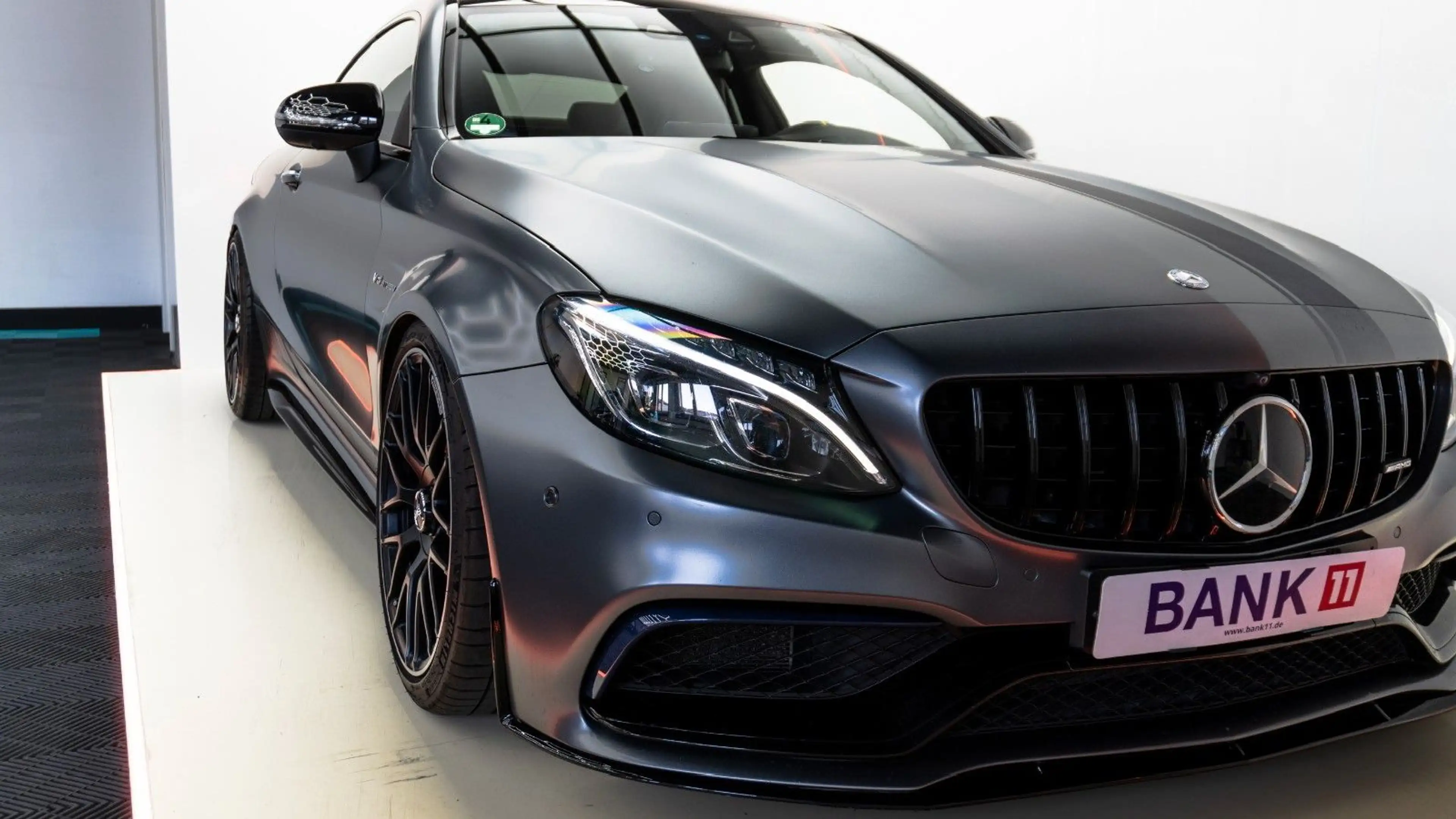 Mercedes-Benz C 63 AMG EDITION 1 COUPE KERAMIK/360/PAGA/PANO/ — photo 13