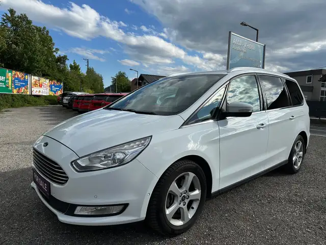 Ford Galaxy main image