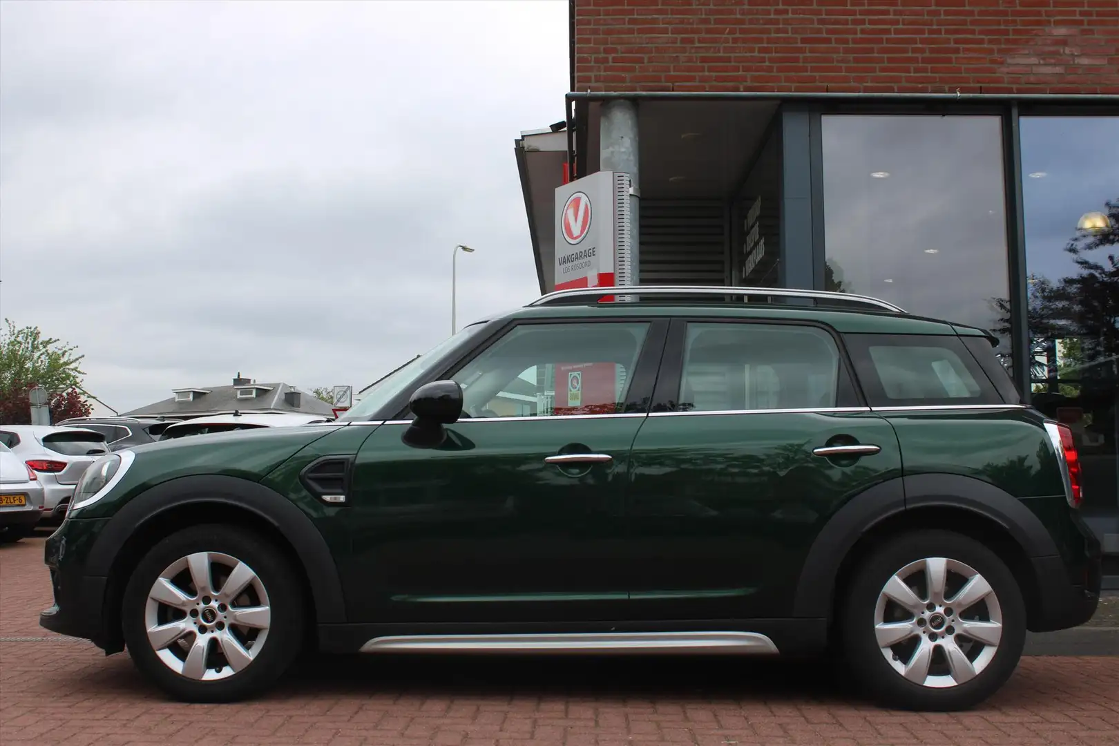 MINI Mini Countryman (f60) 1.5 *One* Aut. | Navigatie | Зелёный - 2