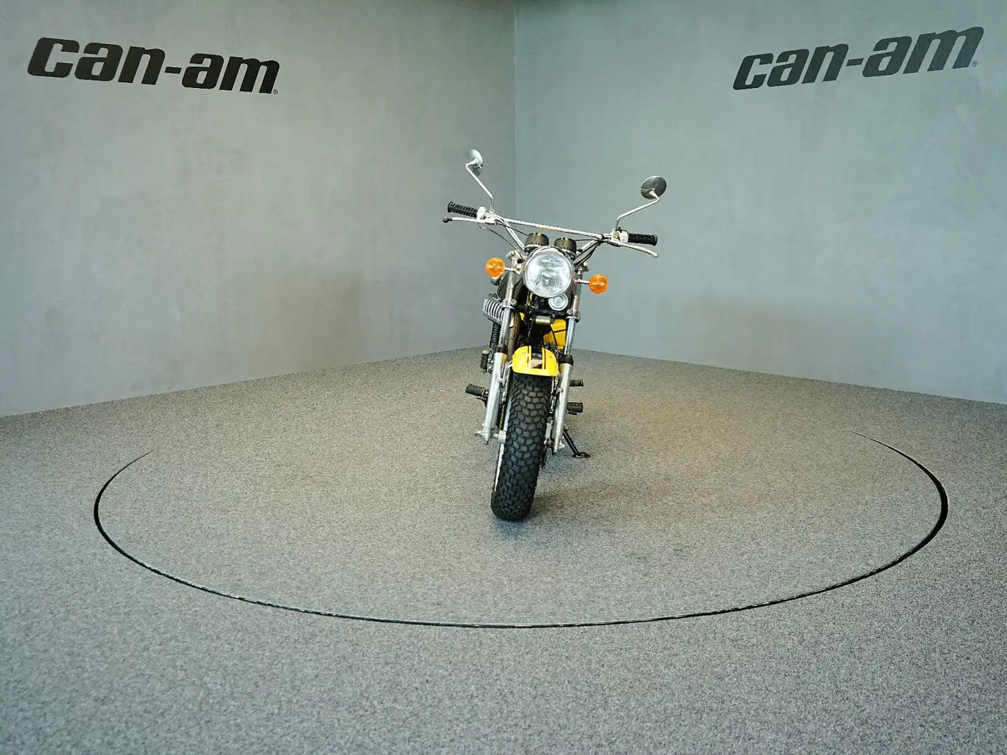 Suzuki RV 125 Yellow - 2