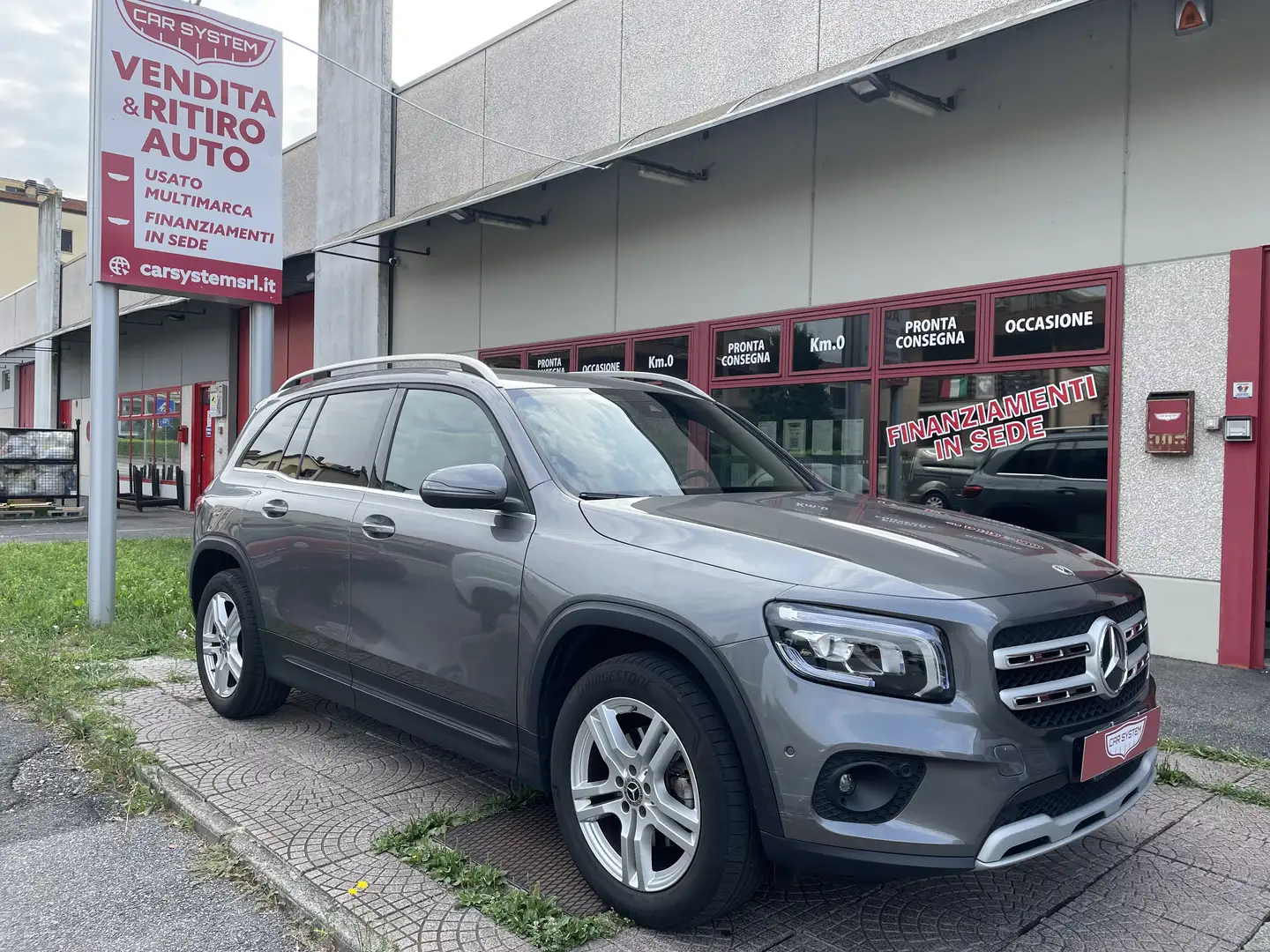 Mercedes-Benz GLB 180 GLB 180 d Business Extra auto Gris - 1