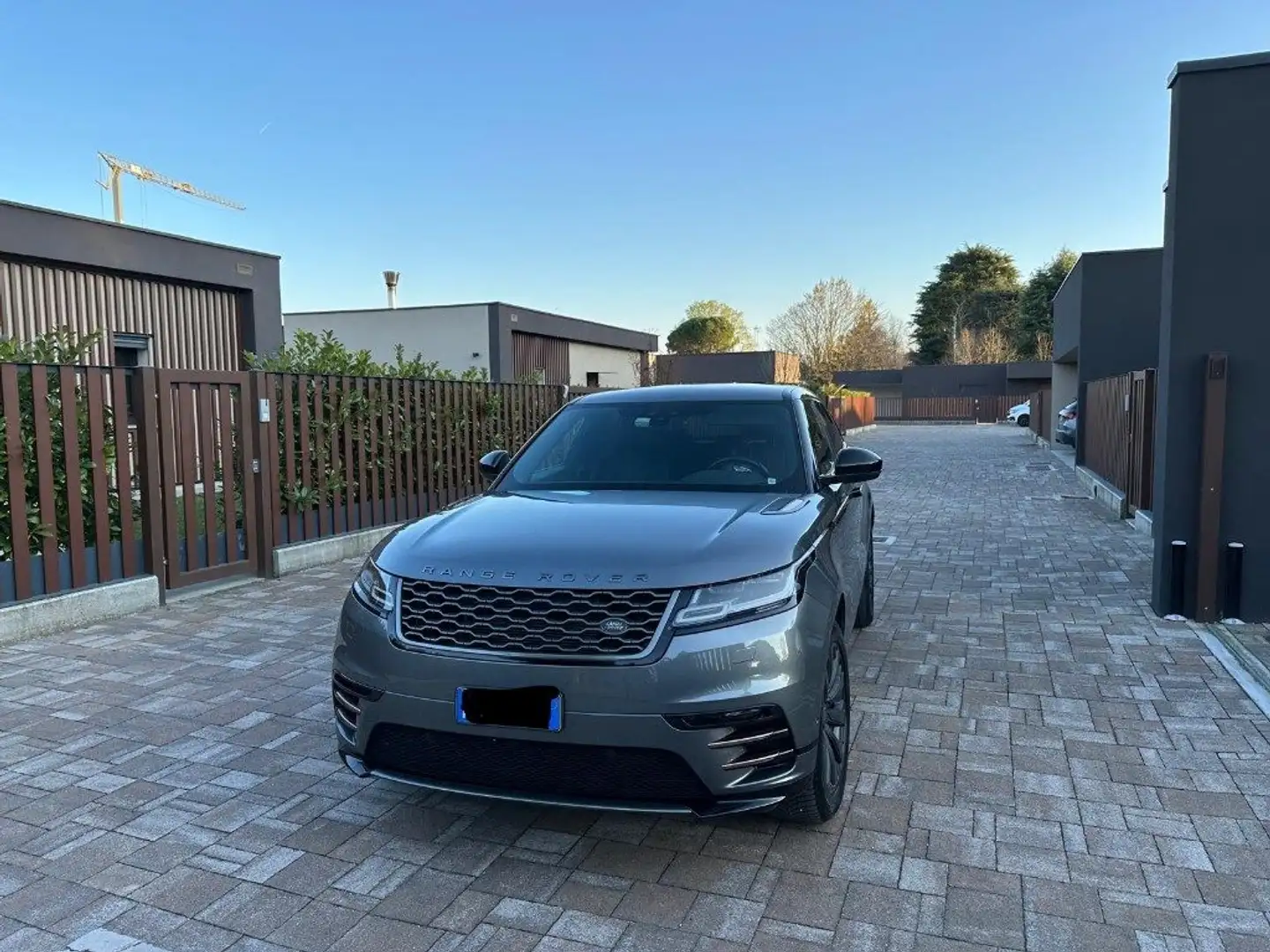 Land Rover Range Rover Velar 2.0 TD4 180Cv R-Dynamic Grau - 2
