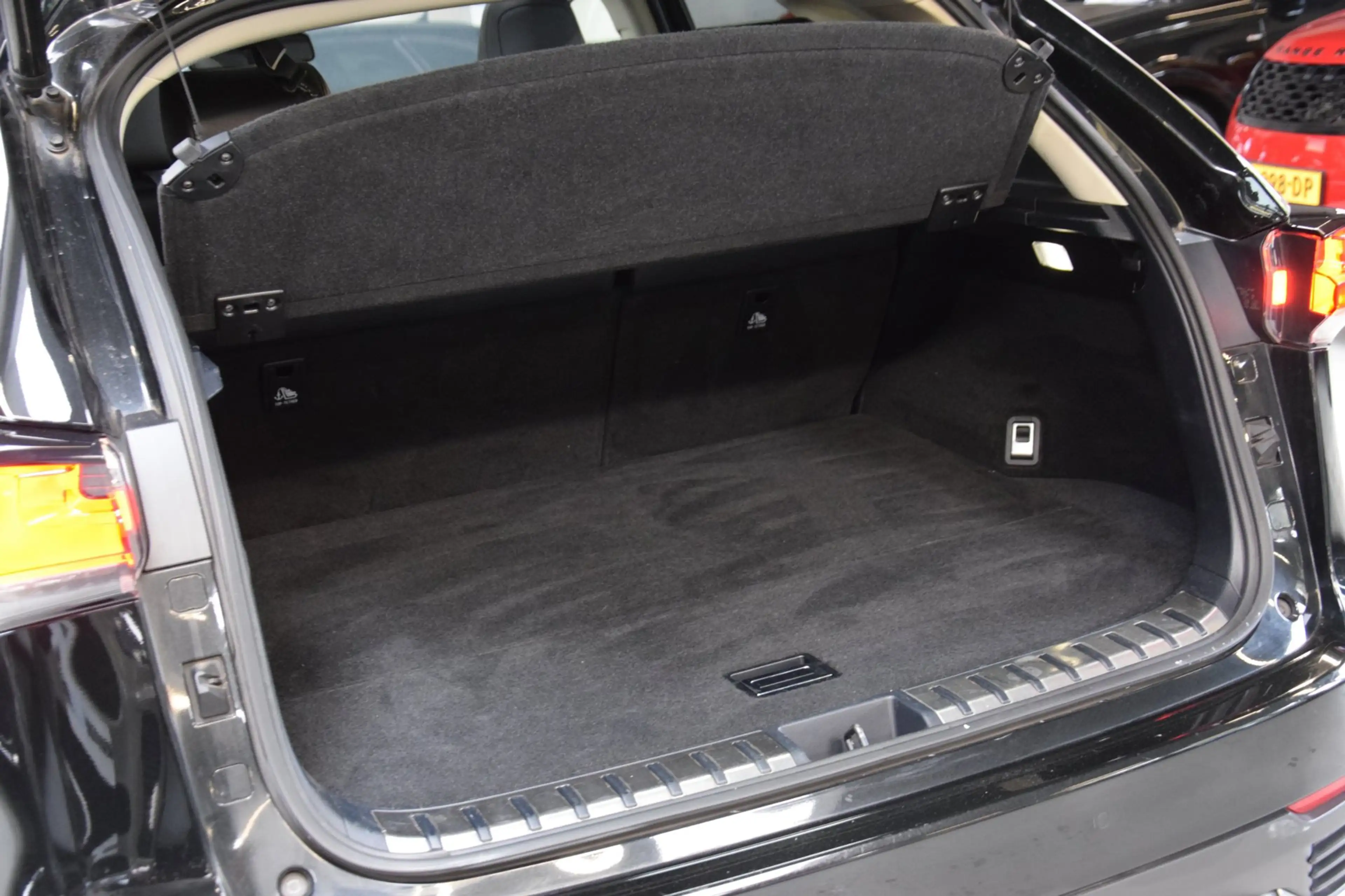 Lexus NX 300h AWD Business Line|Navi|Panoramadak|Leder| — photo 29