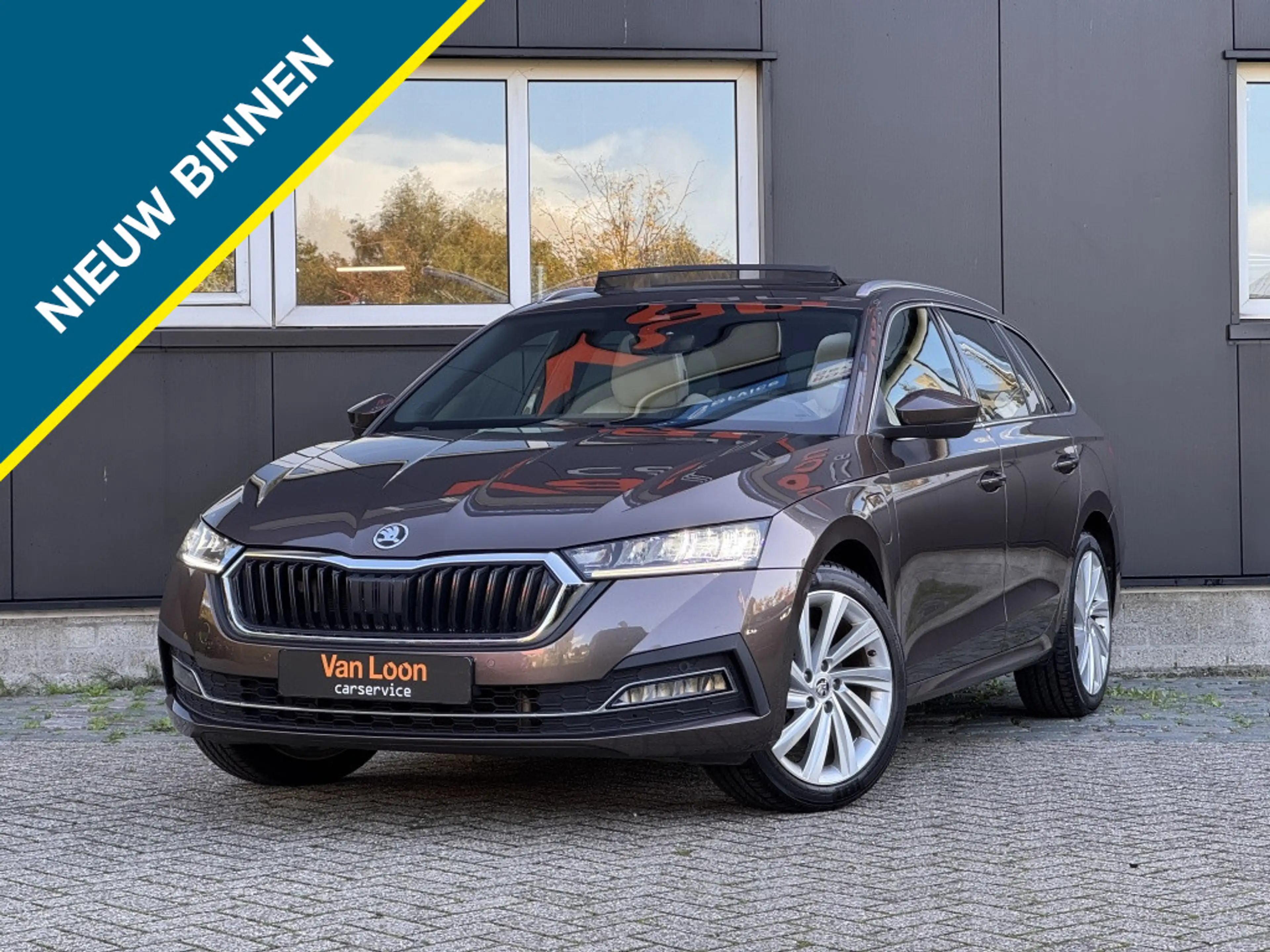 Skoda Octavia Combi 1.4 TSI iV BnsEd/Camera/HeadUp/Stoel+StuurVe