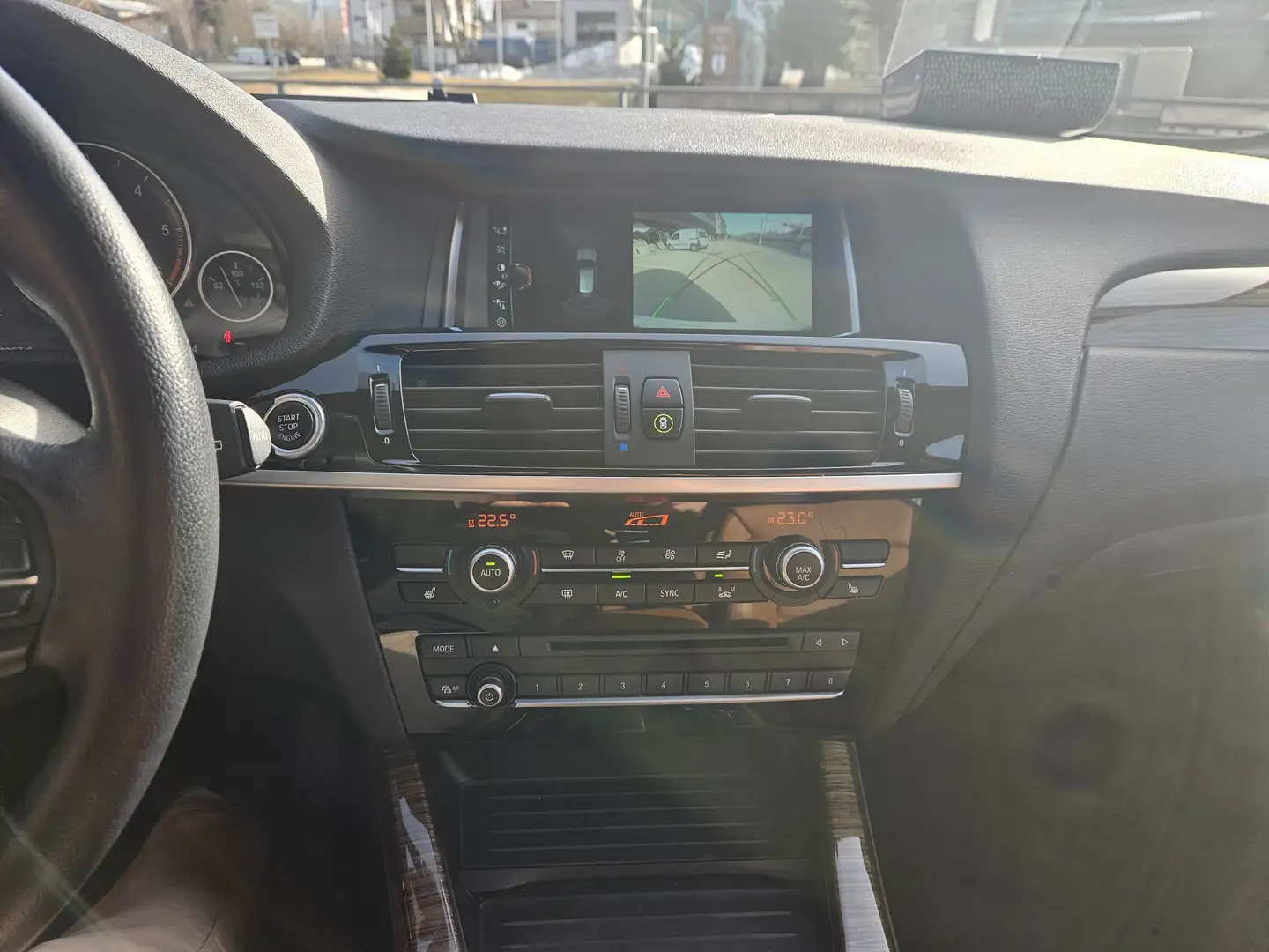 BMW X3 xDrive 20 d xLine Weiß - 2