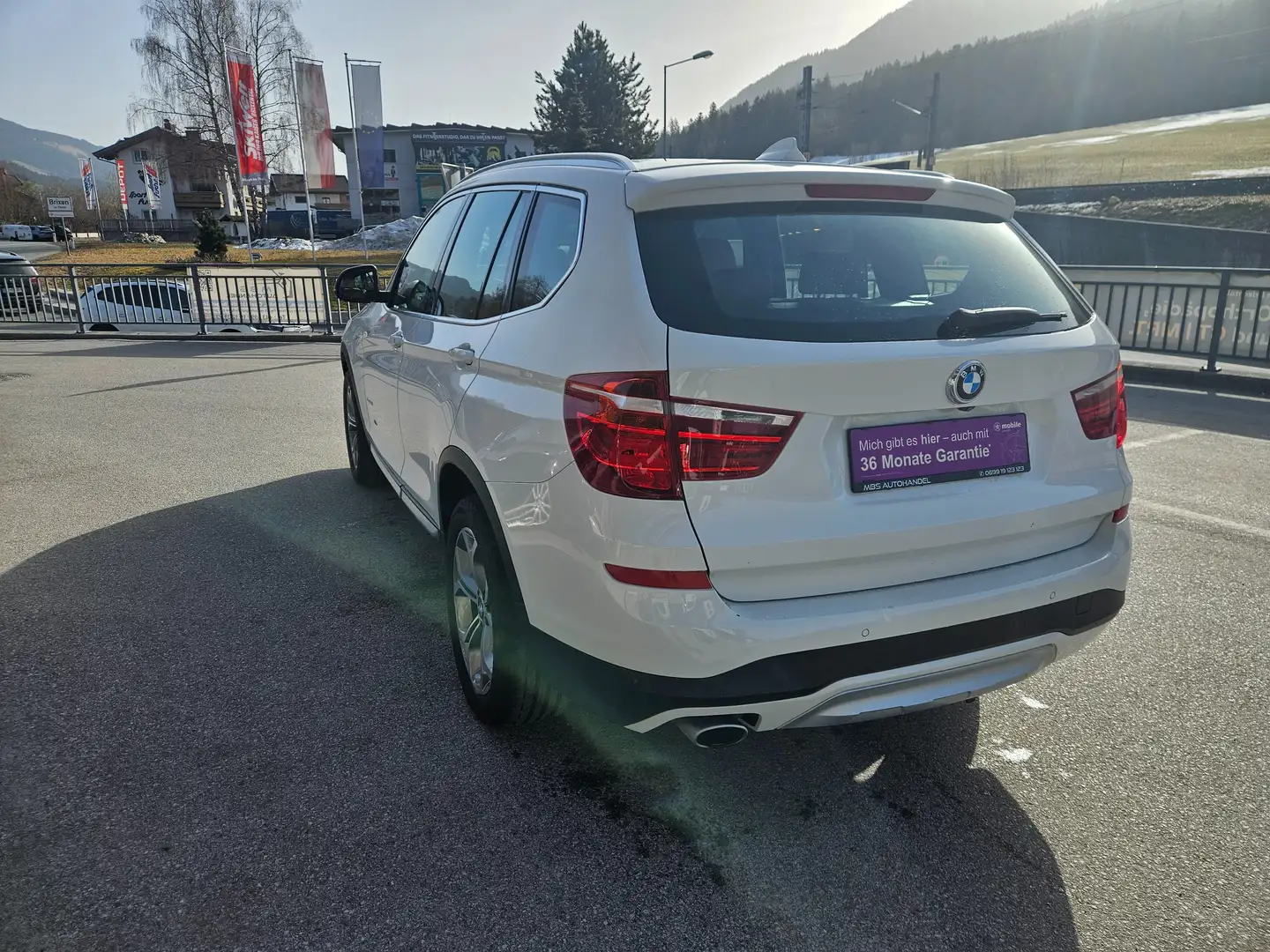 BMW X3 xDrive 20 d xLine Weiß - 2
