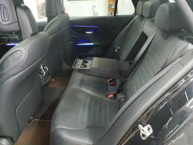 Mercedes-Benz C-Class view 14