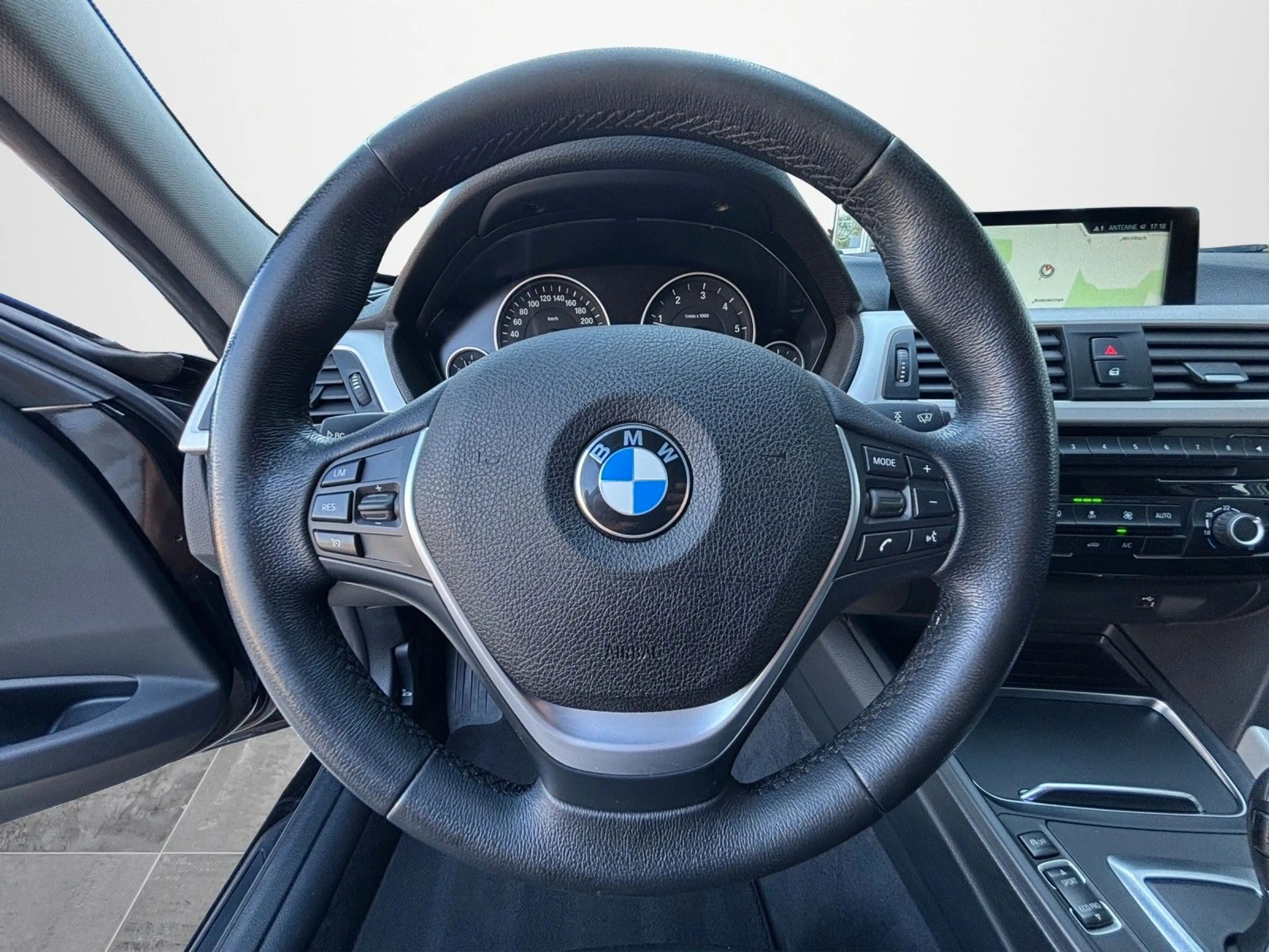 BMW 325 d Touring Advantage NAVI AHK SCHECKH. 2 HAND — photo 10