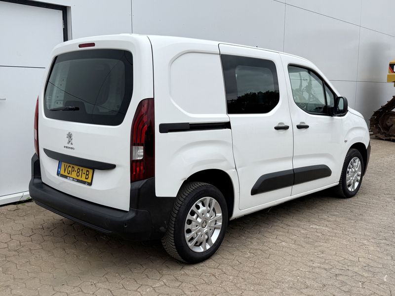 Peugeot Partner 1.5 130PK Automaat L1 Dubbele Schuifdeuren Climate — photo 4