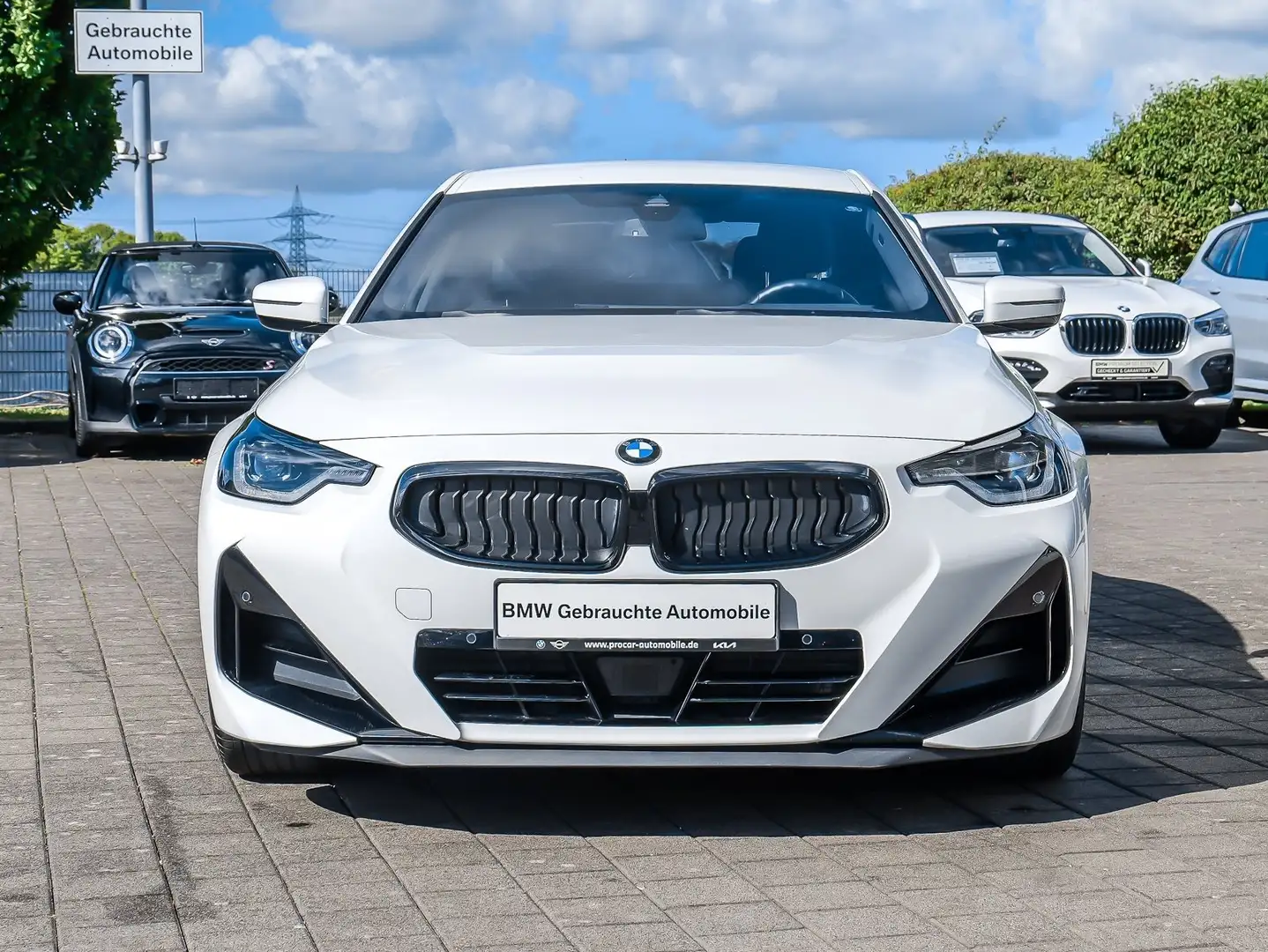 BMW 230 i M Sport RFK NAVI LED Sound Syst. PDC V+H Weiß - 2