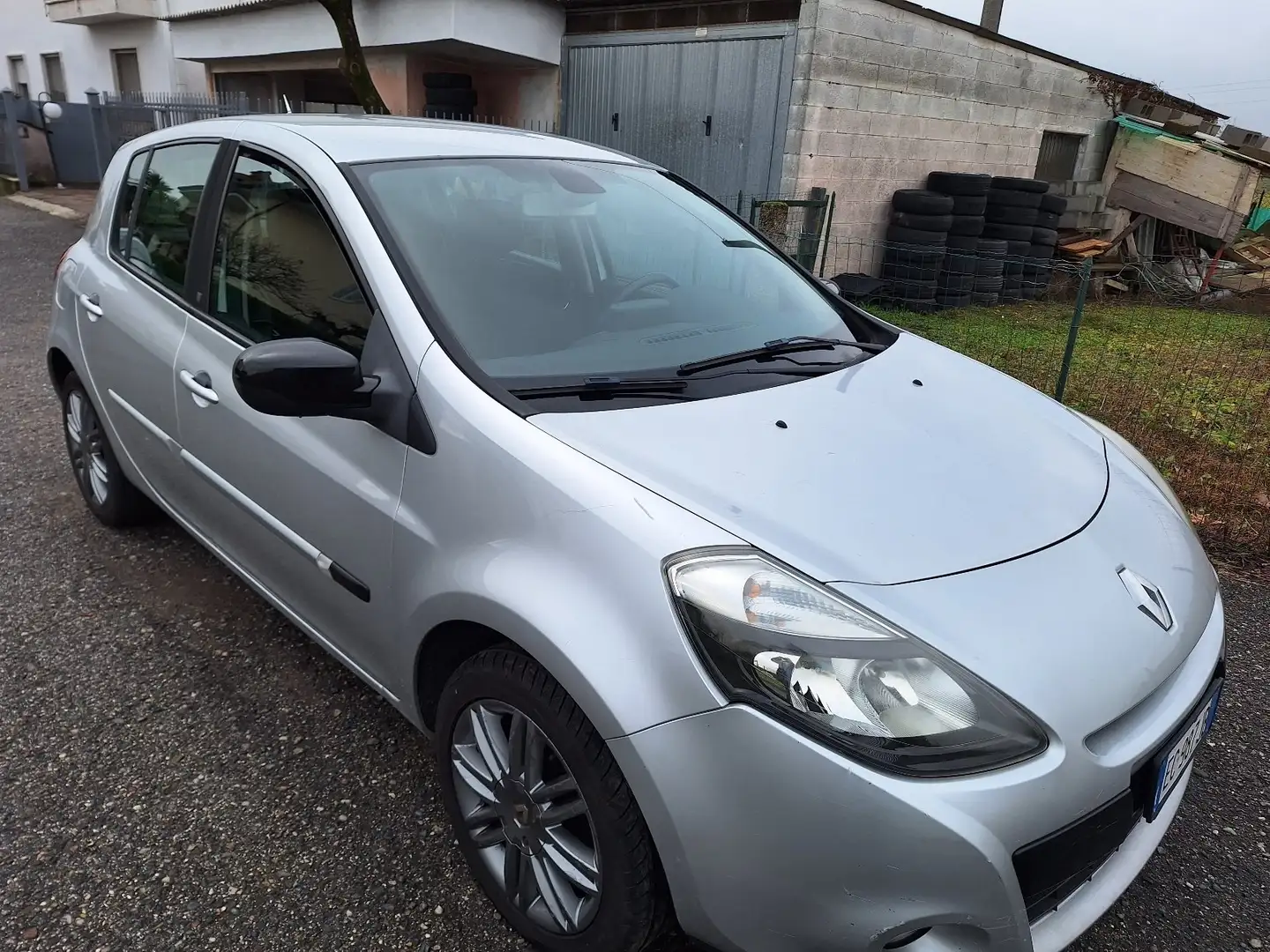 Renault Clio 5P 1.2 TCE luxe  100 CV Argento - 2