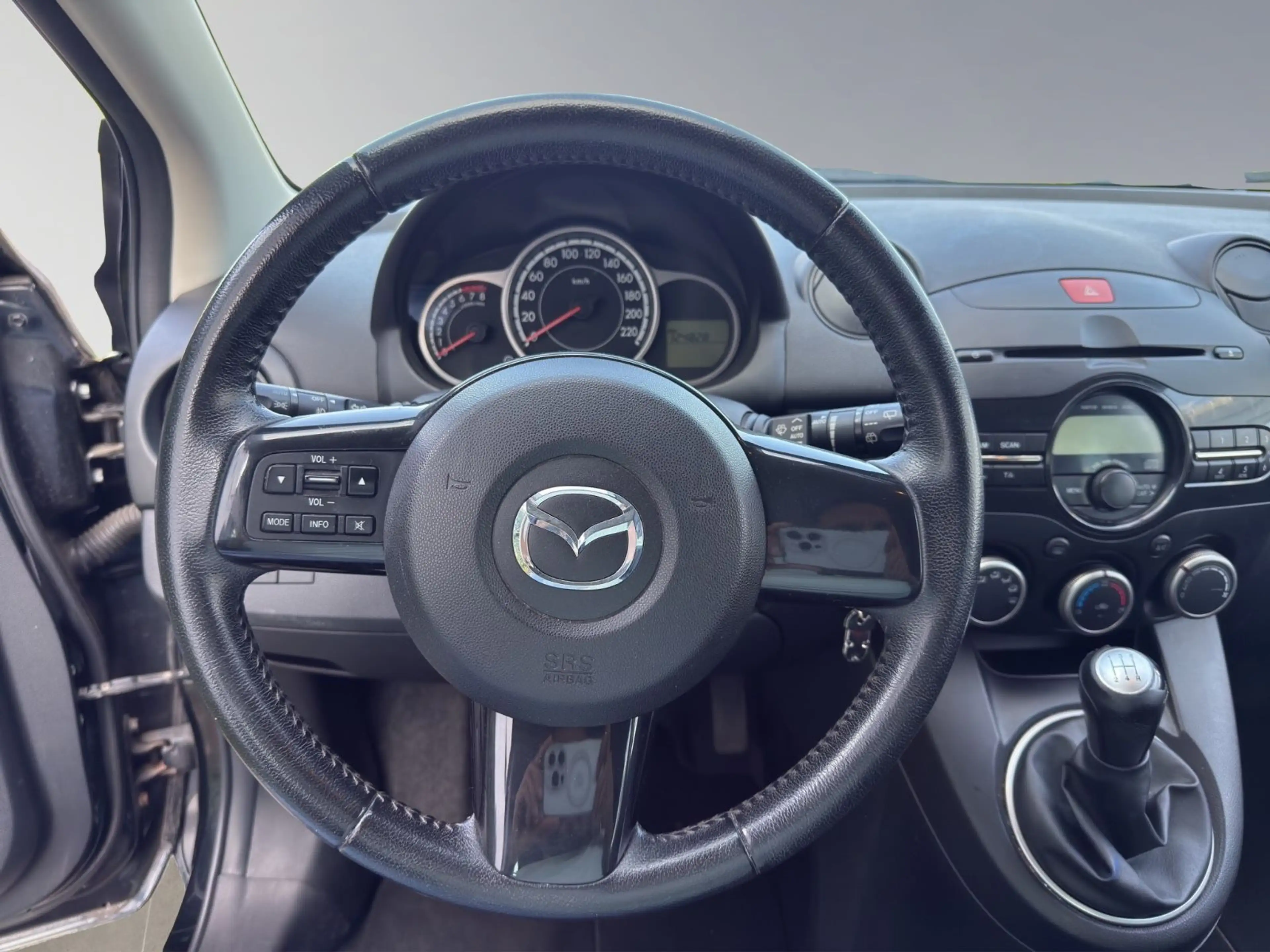 Mazda 2 Lim. 1.3 Sendo SHZ KLIMA PDC — photo 12