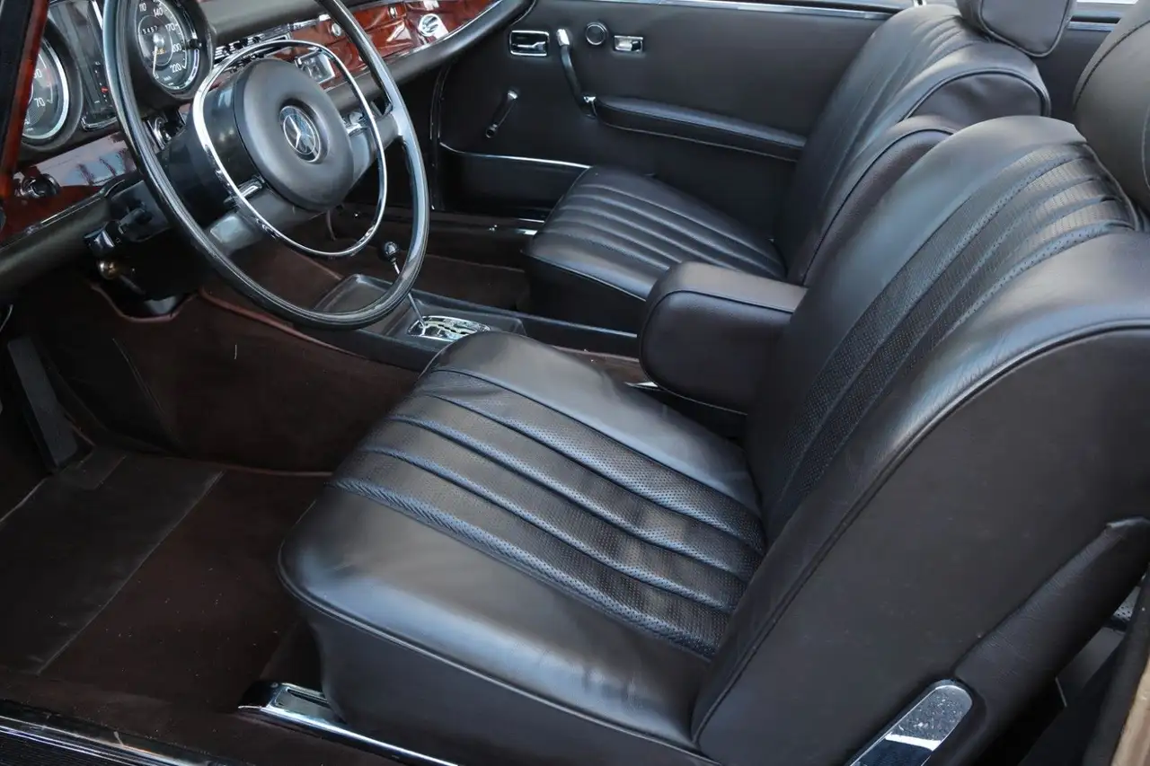 Mercedes-Benz 280 SE Cabriolet, komplett restauriert, foto 5