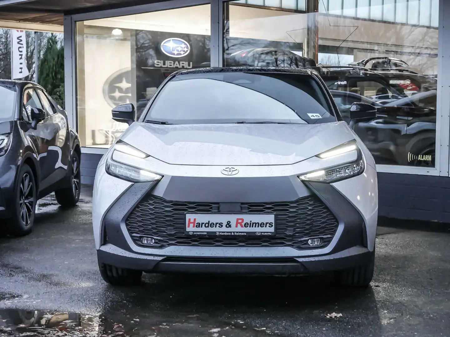 Toyota C-HR Hybrid Team D 2,0 SHZ NAVI ACC PDC LED Silber - 2