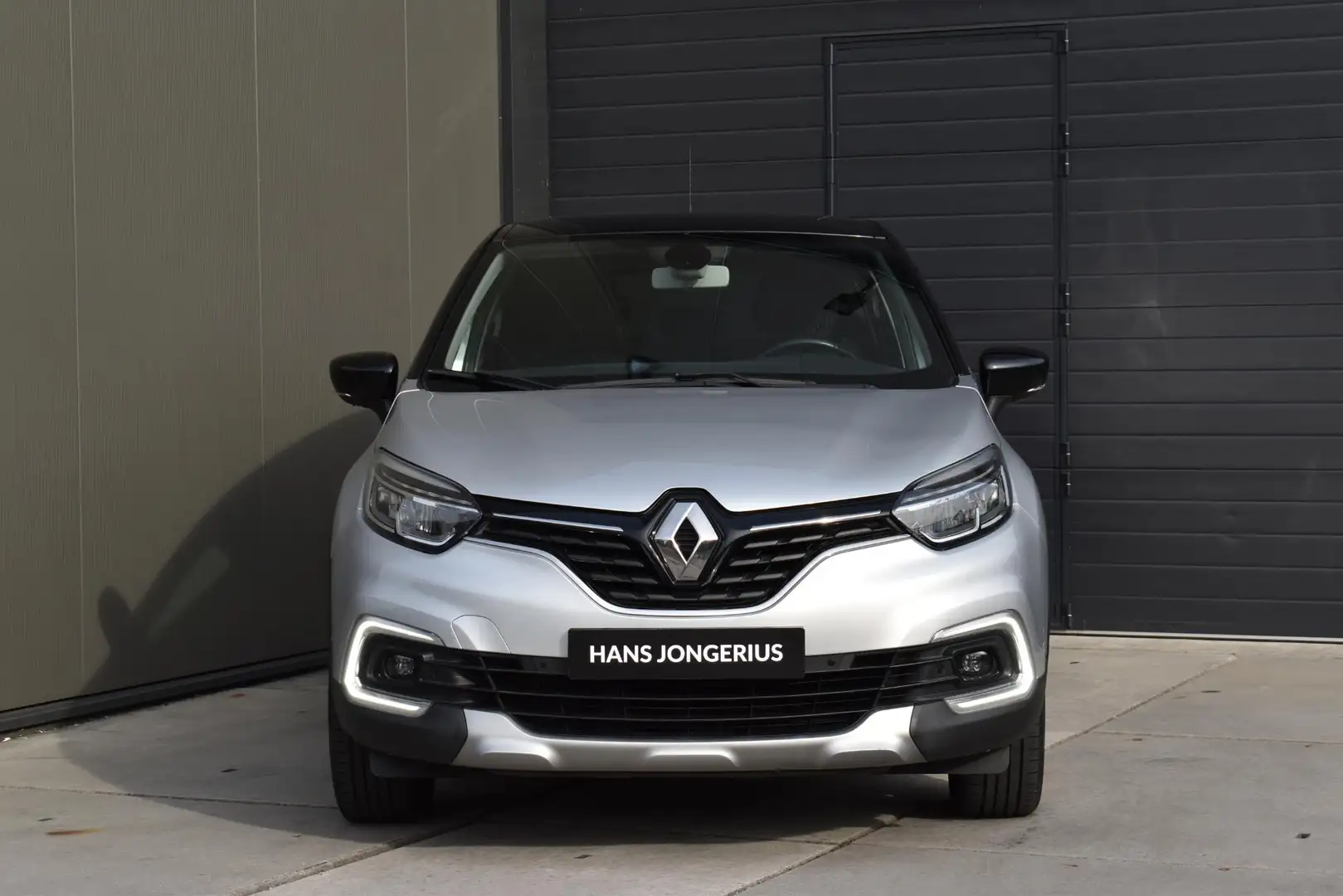 Renault Captur TCe 90 Intens | TREKHAAK | CAMERA | NAVI | CRUISE Grijs - 2