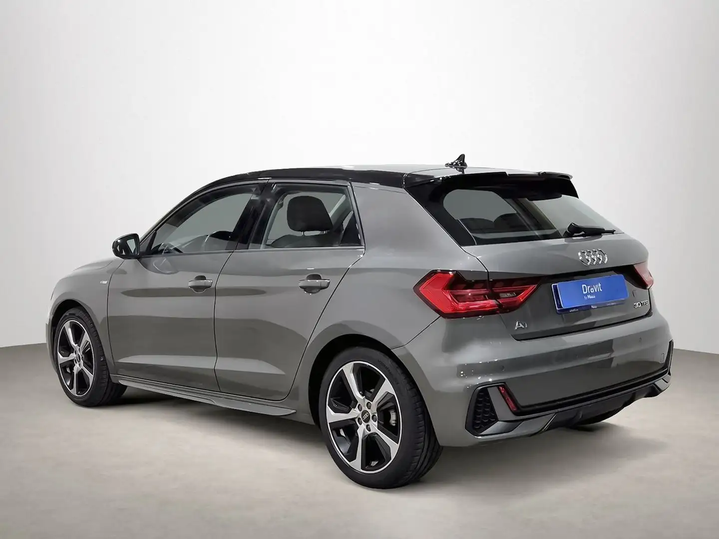 Audi A1 Sportback 30 TFSI Adrenalin S tronic Grijs - 2