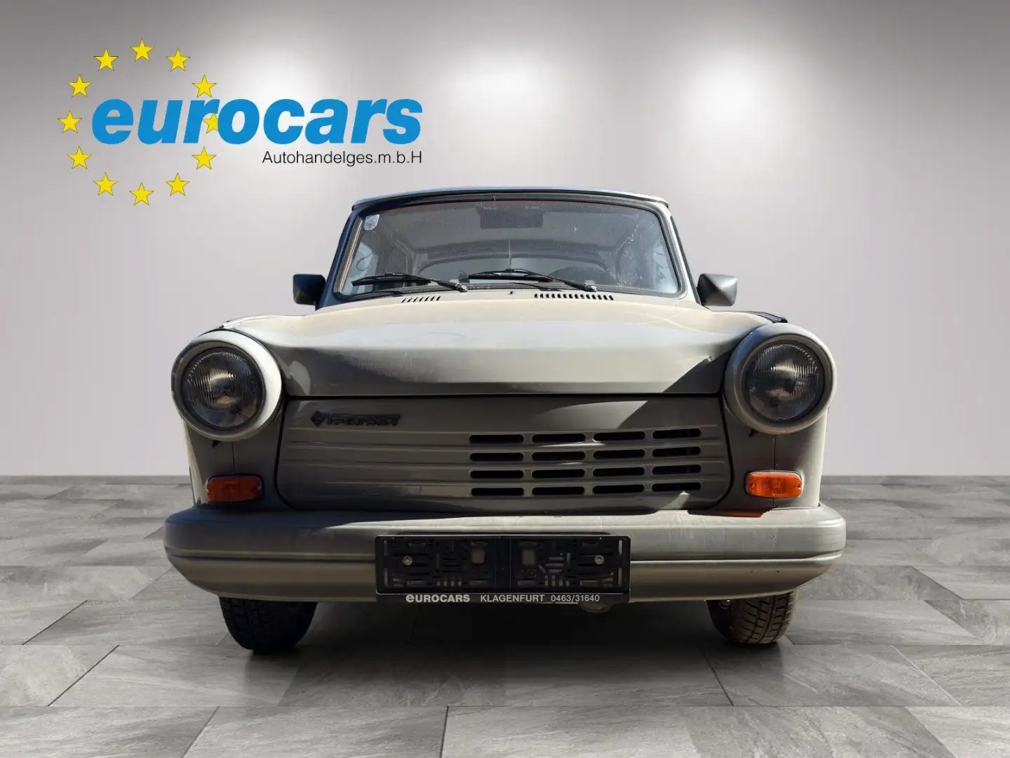 Trabant 1.1 N Grau - 2